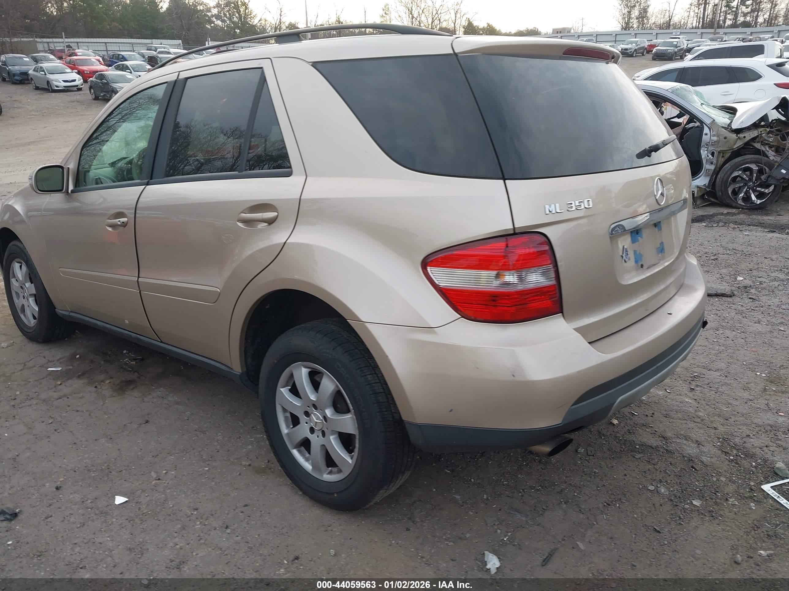 MERCEDES-BENZ ML image 3