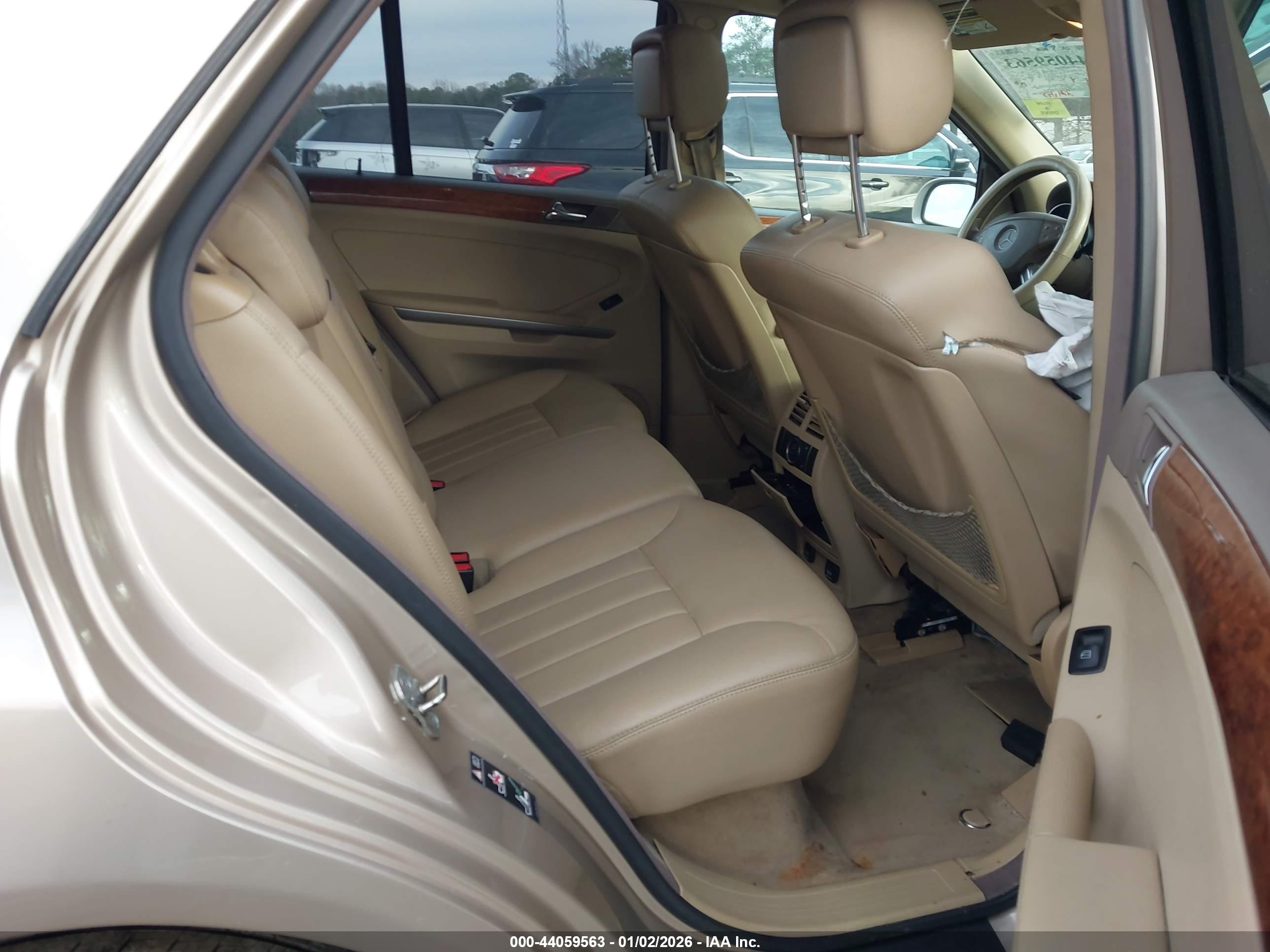 MERCEDES-BENZ ML image 8