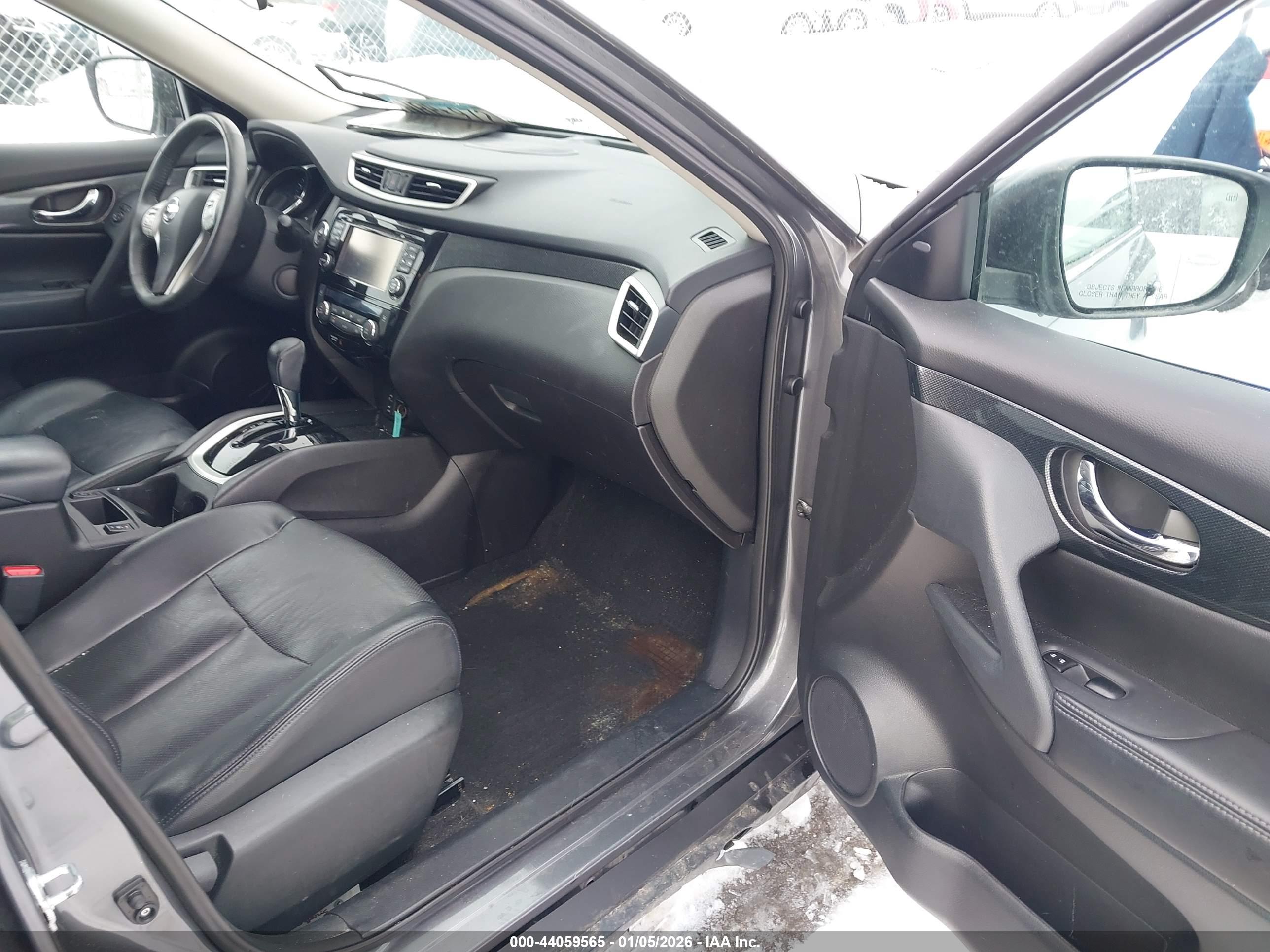 NISSAN ROGUE image 5
