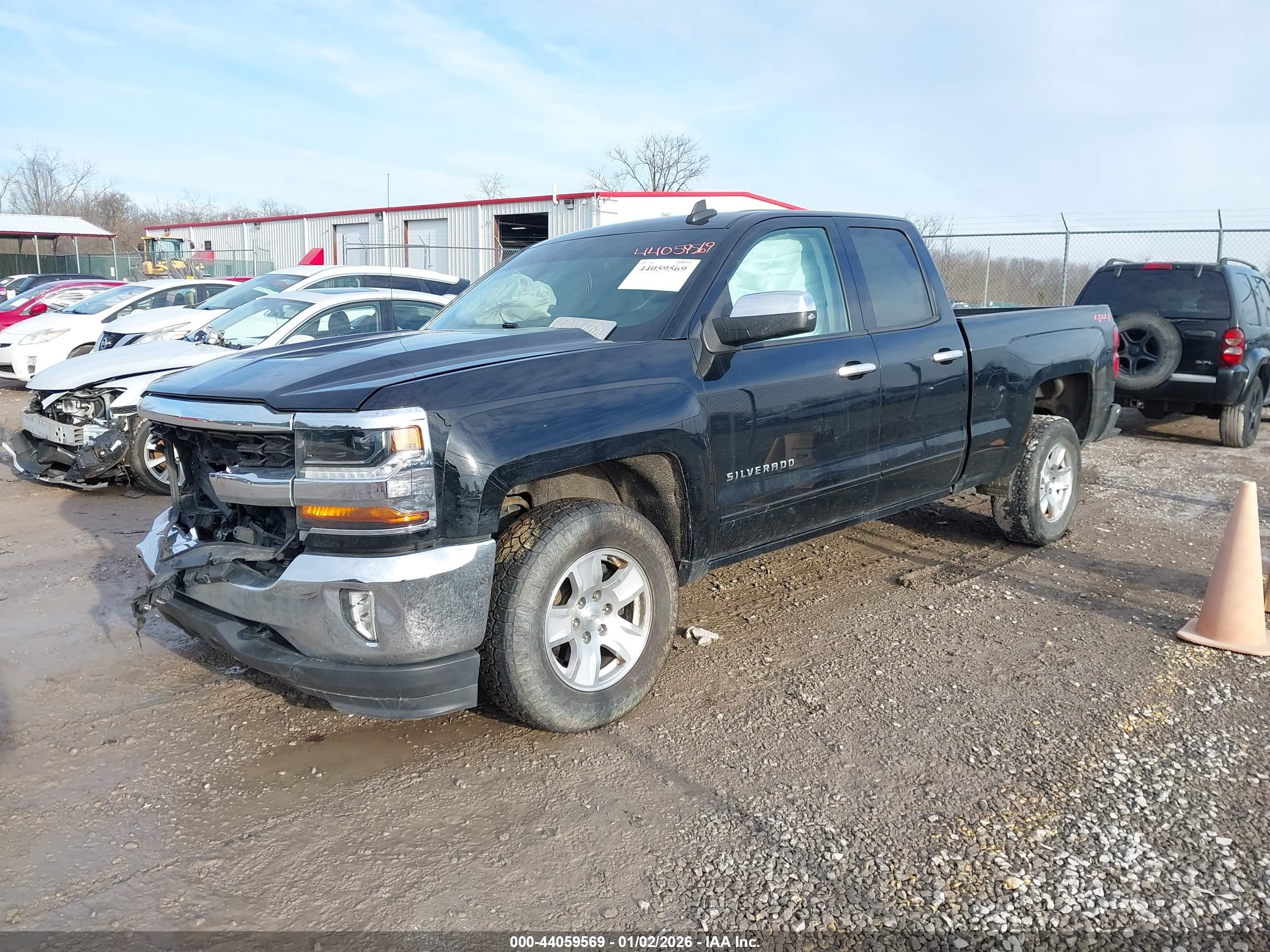 CHEVROLET SILVERADO image 2