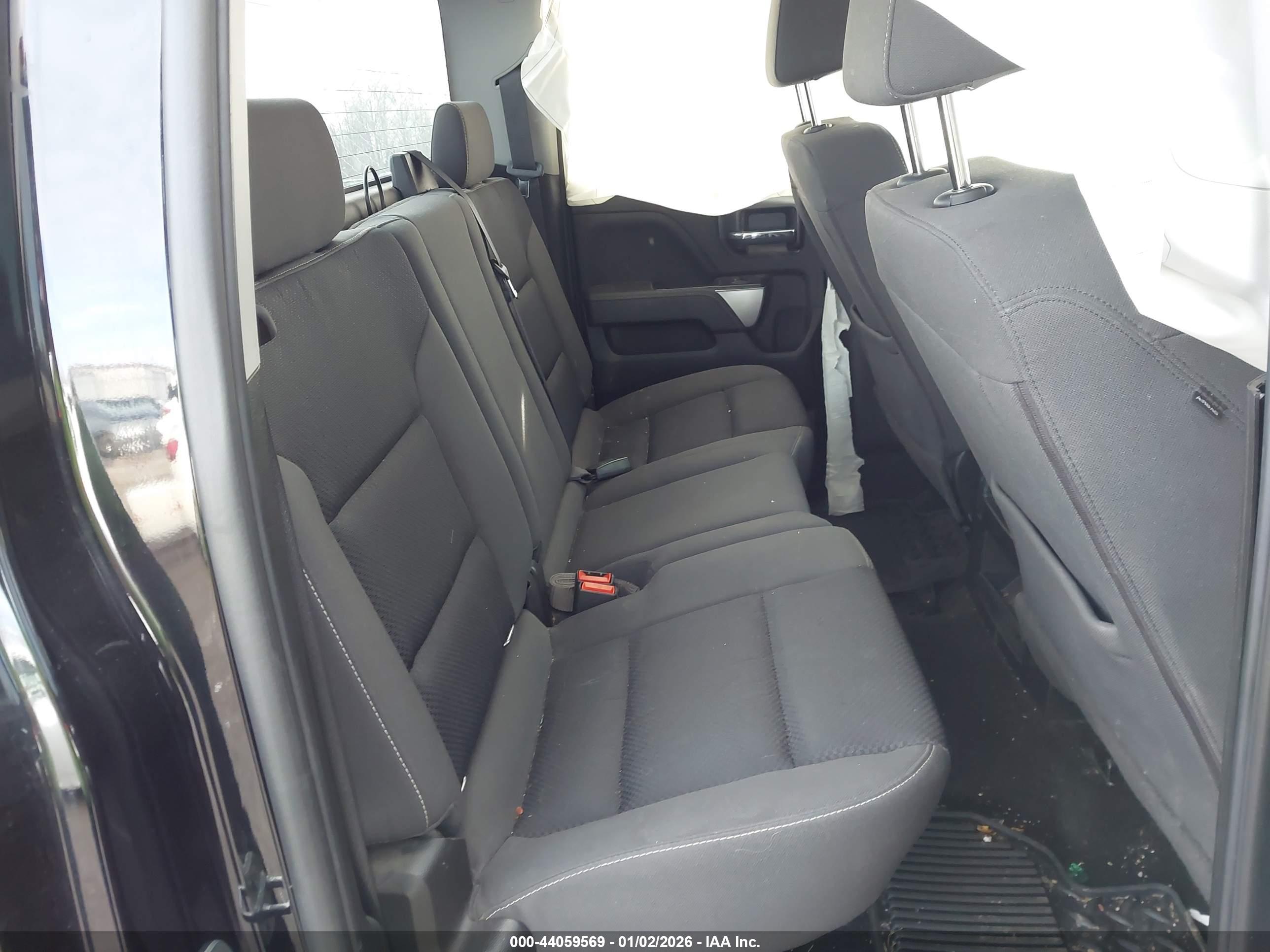 CHEVROLET SILVERADO image 8