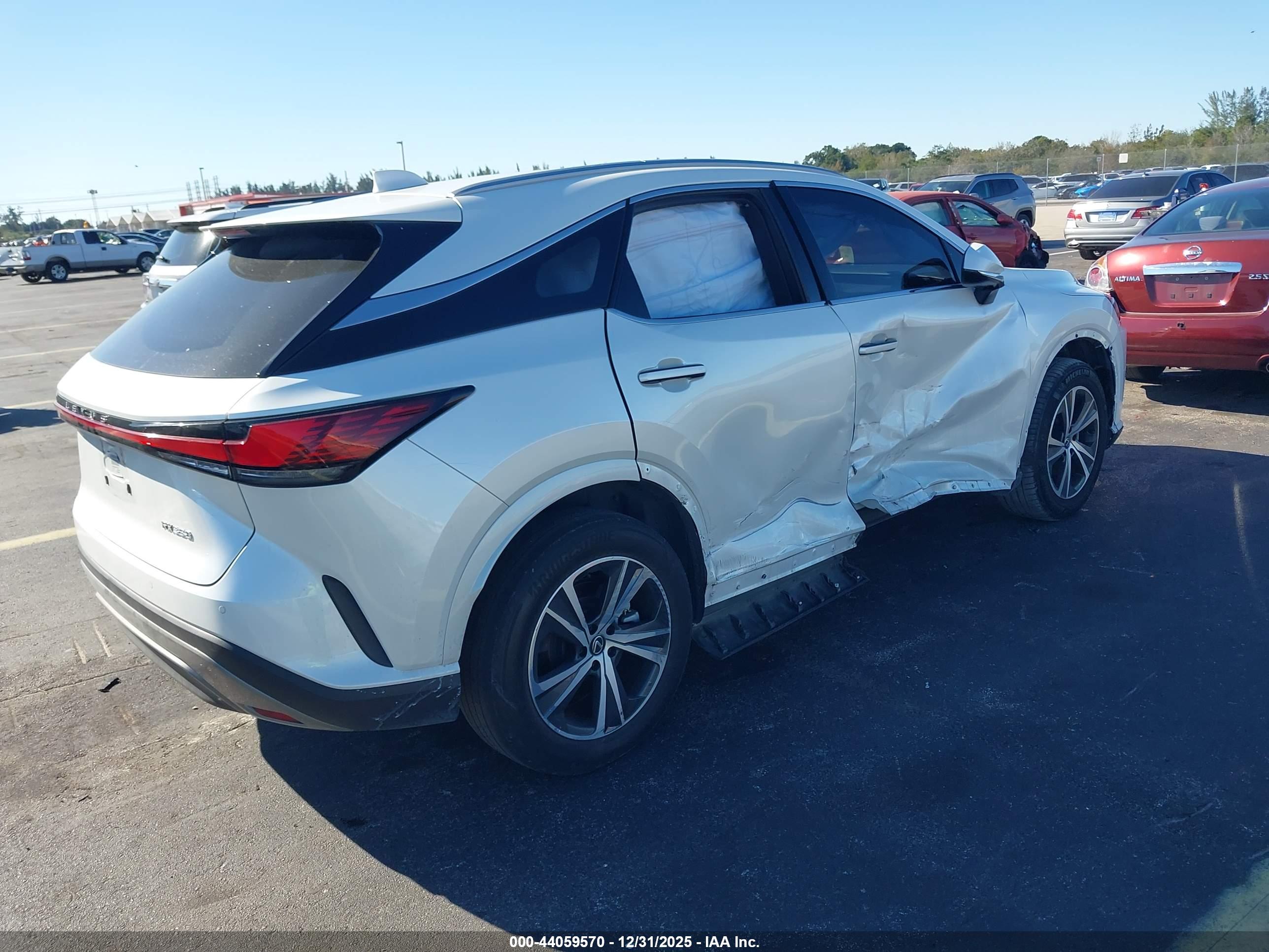 LEXUS RX image 4