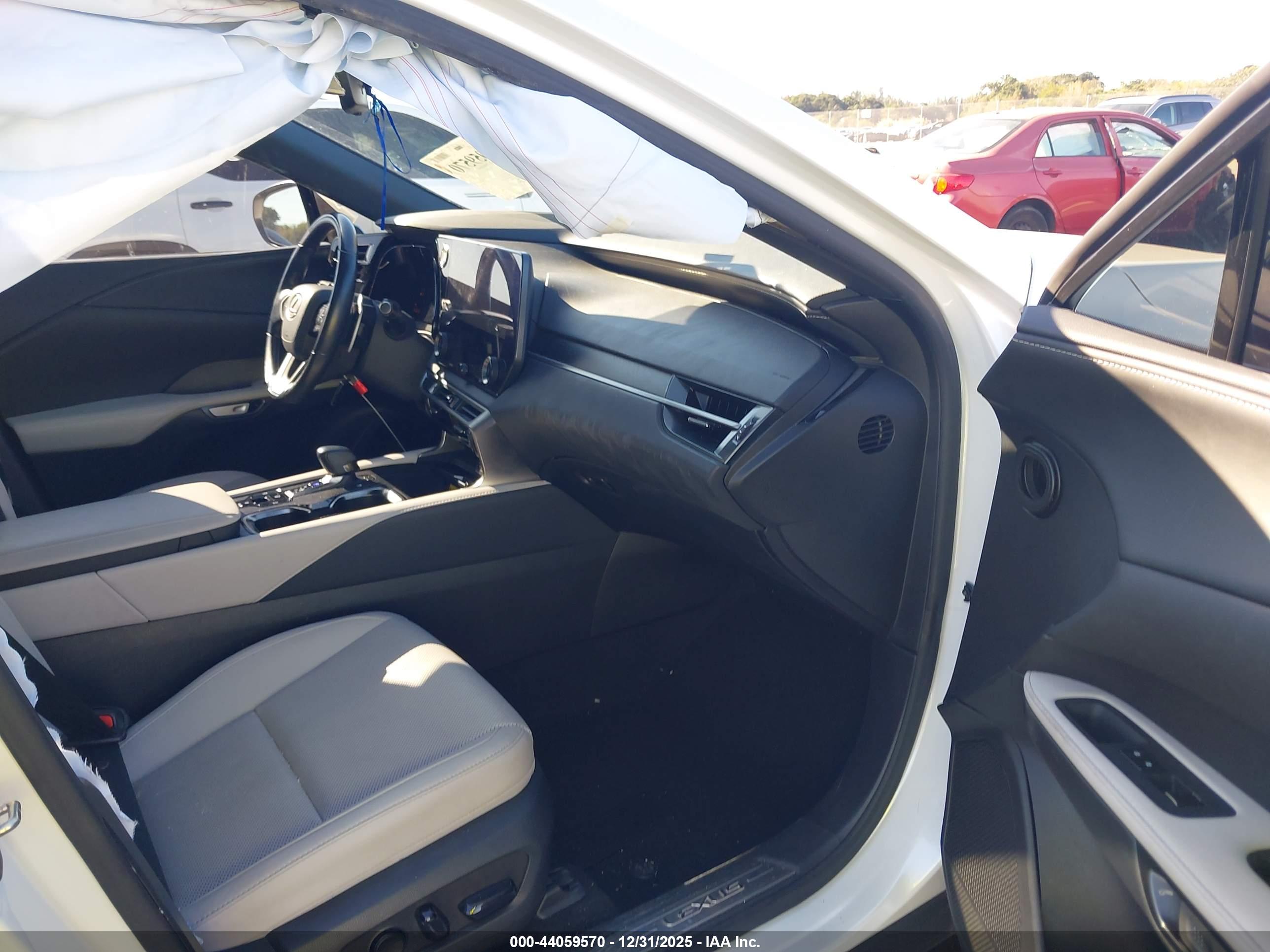 LEXUS RX image 5