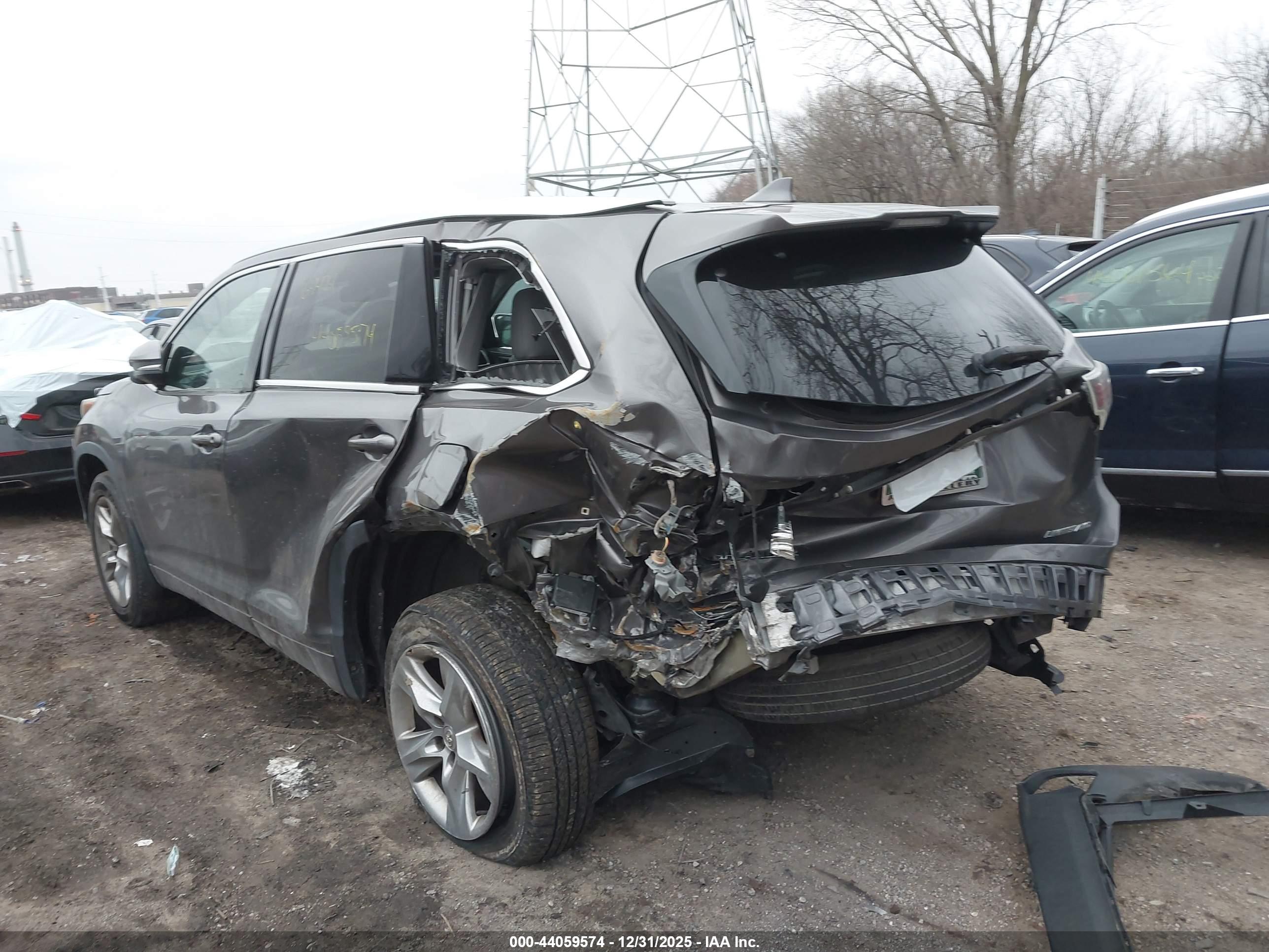 TOYOTA HIGHLANDER image 3