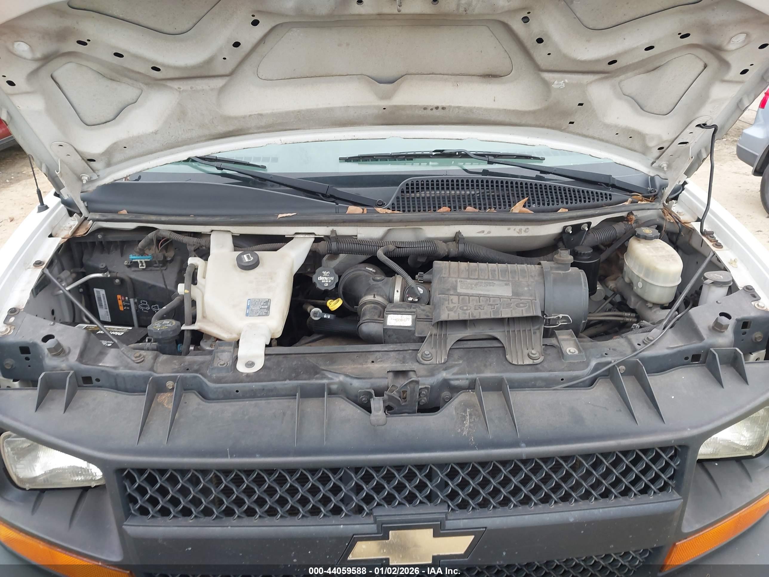 CHEVROLET EXPRESS image 10