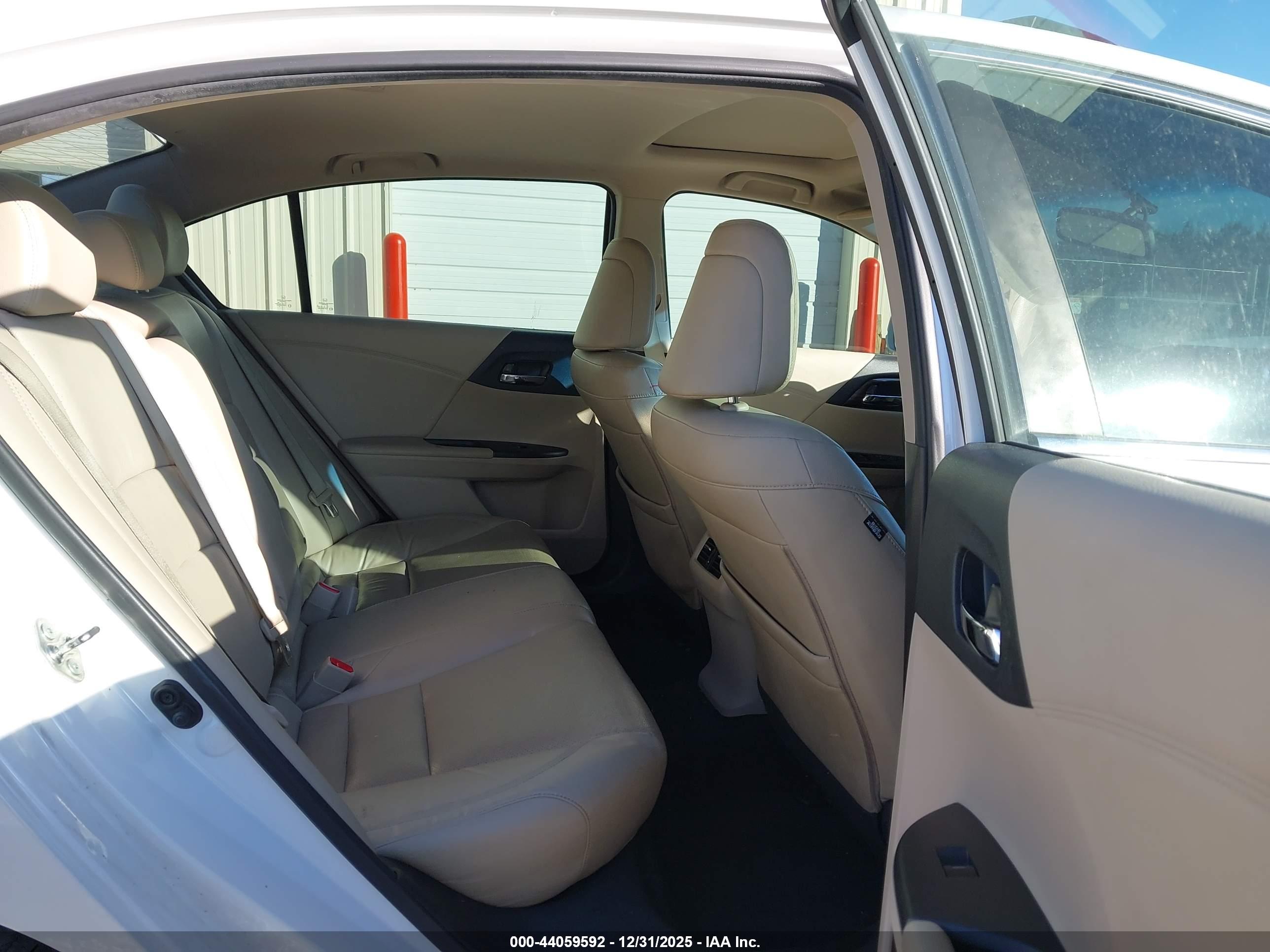 HONDA ACCORD image 8
