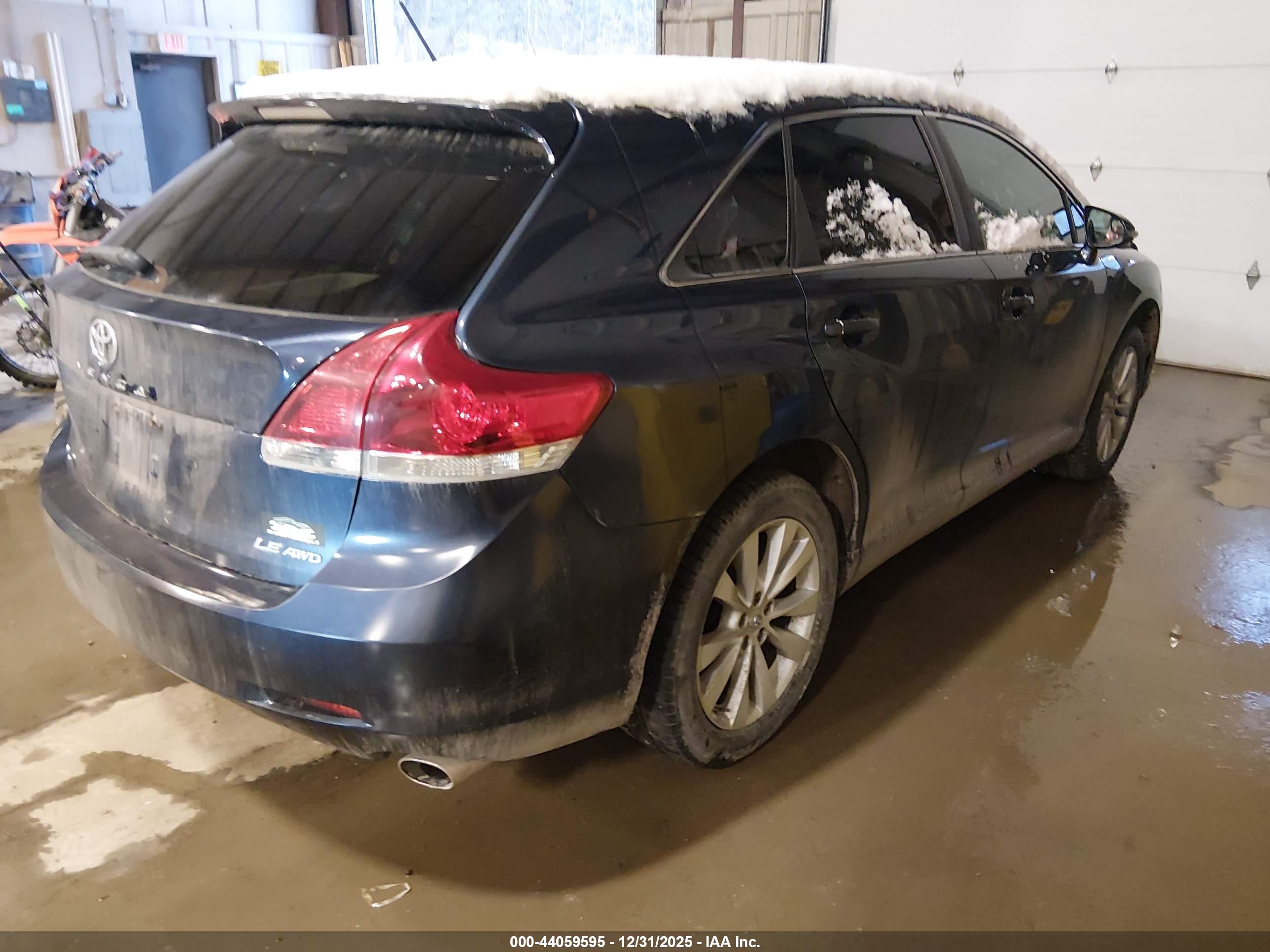 TOYOTA VENZA image 4