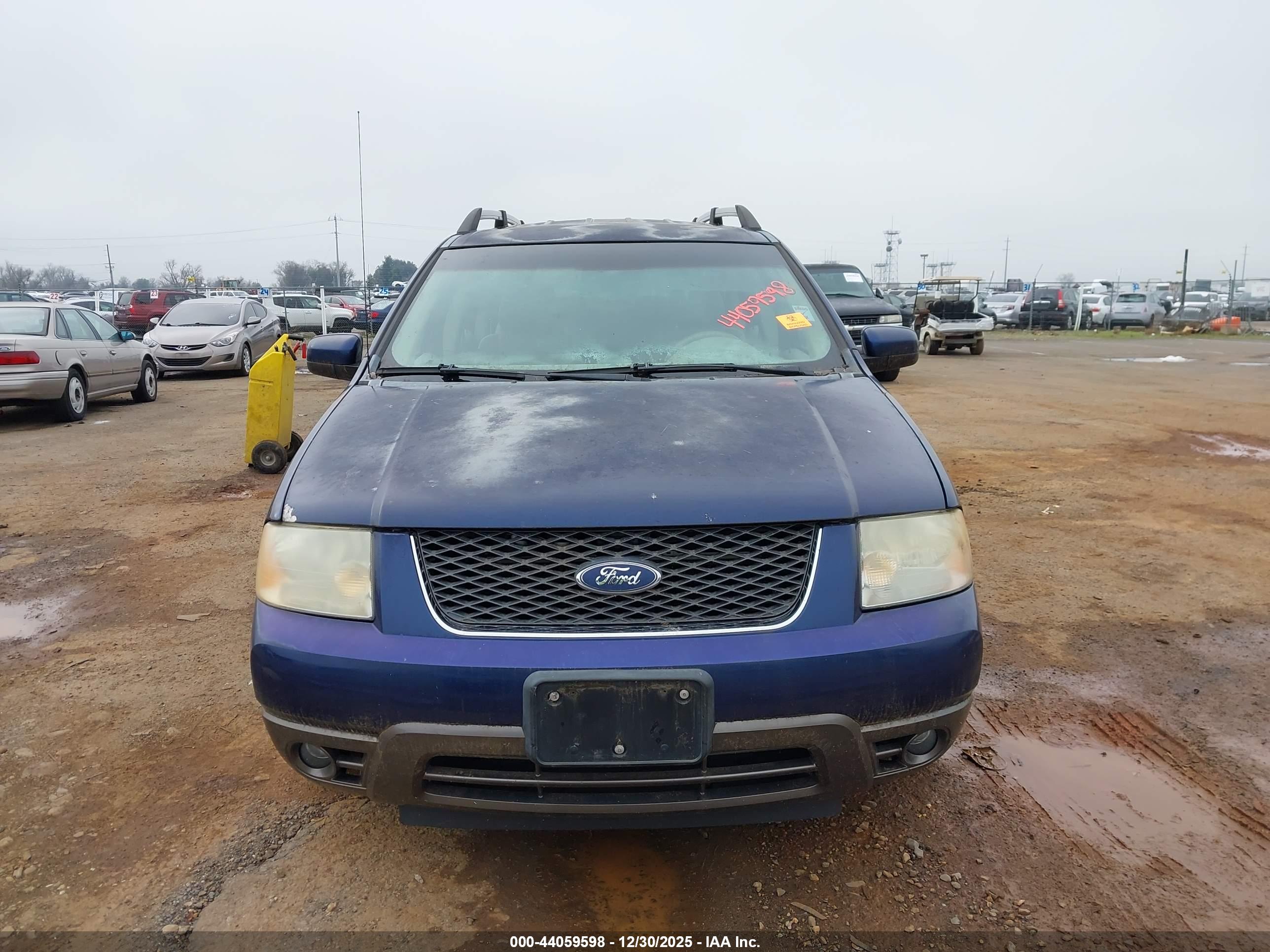 FORD FREESTYLE image 6