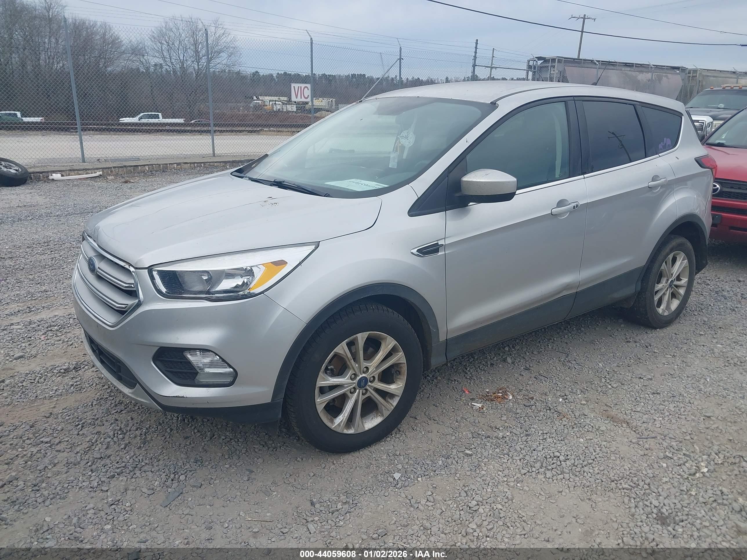 FORD ESCAPE image 2