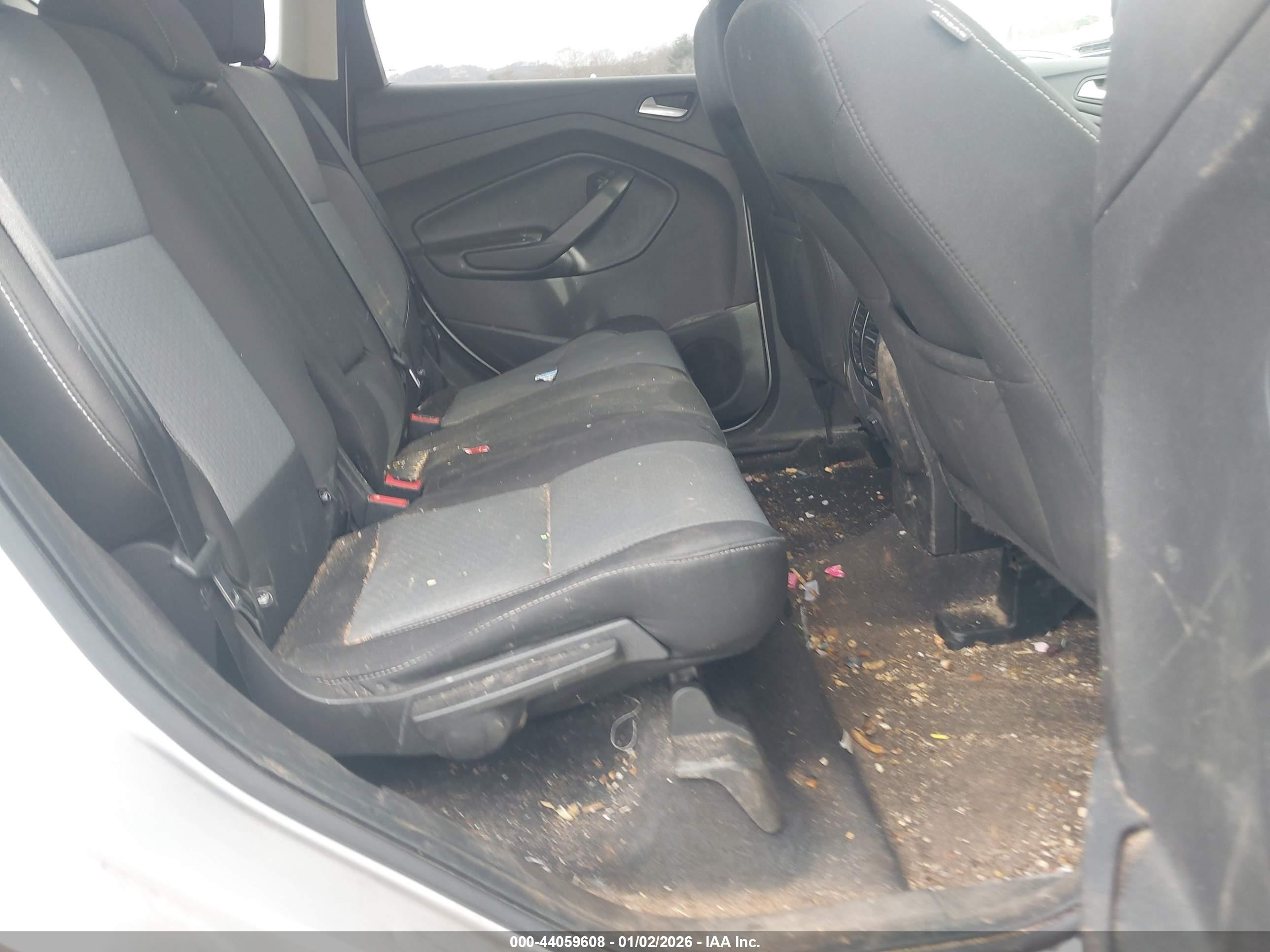 FORD ESCAPE image 8