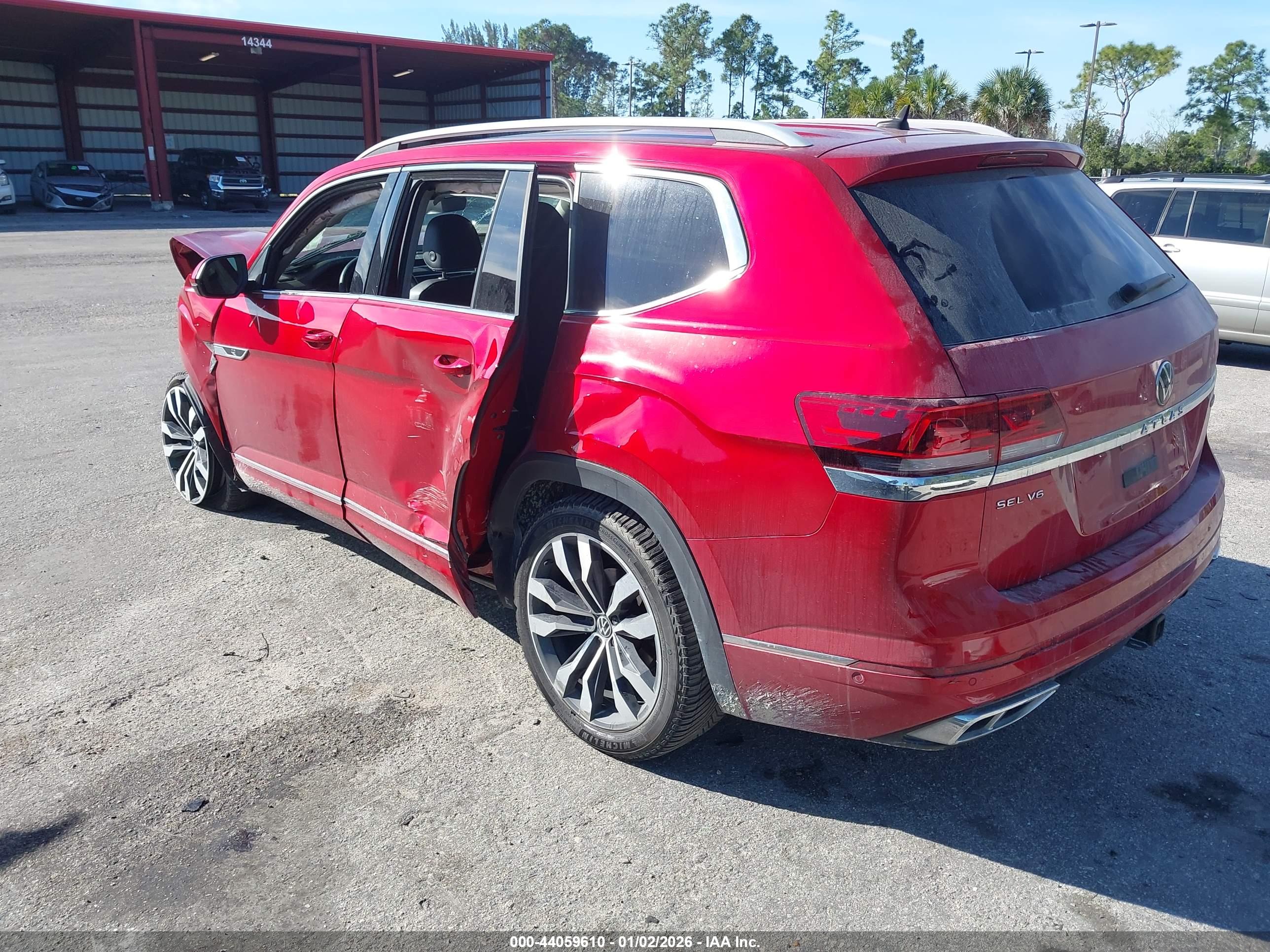 VOLKSWAGEN ATLAS image 3