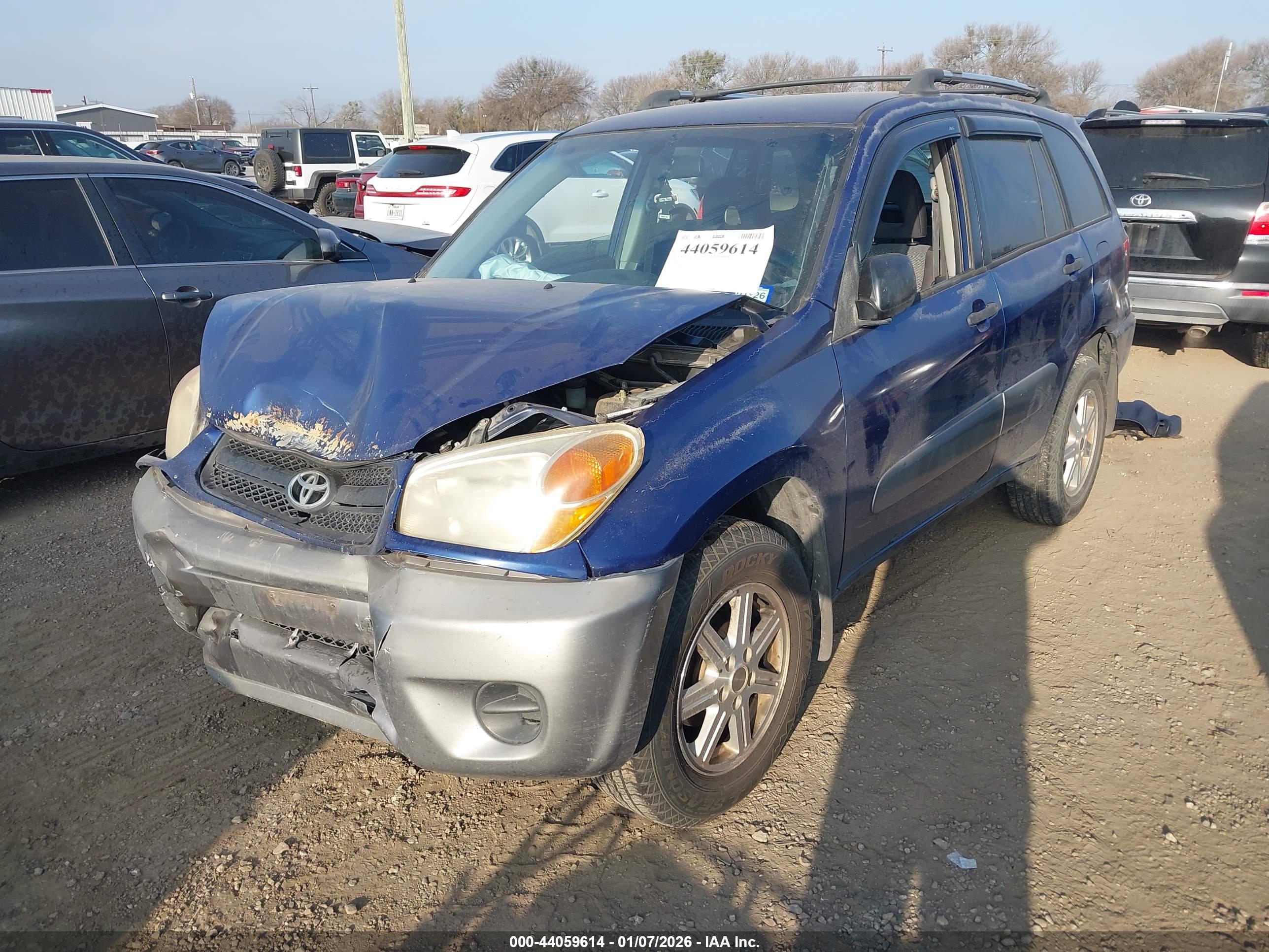 TOYOTA RAV4 image 2