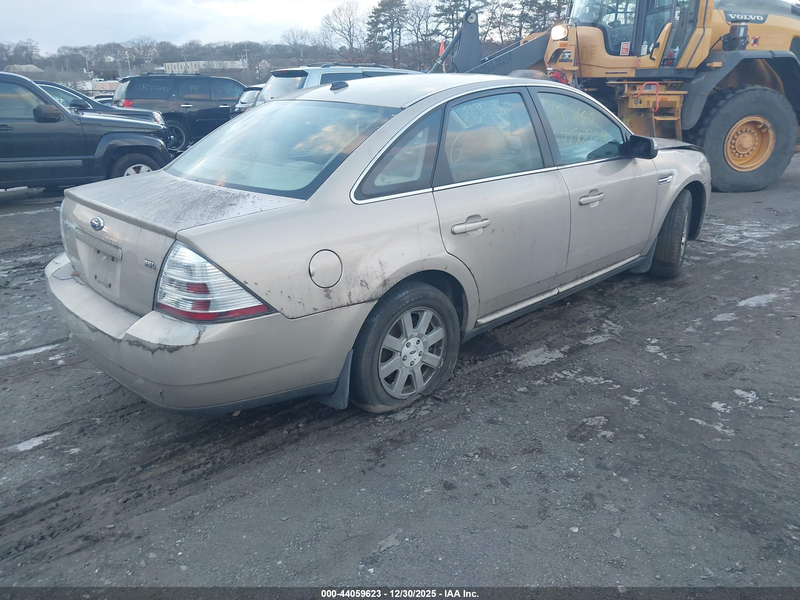 FORD TAURUS image 4