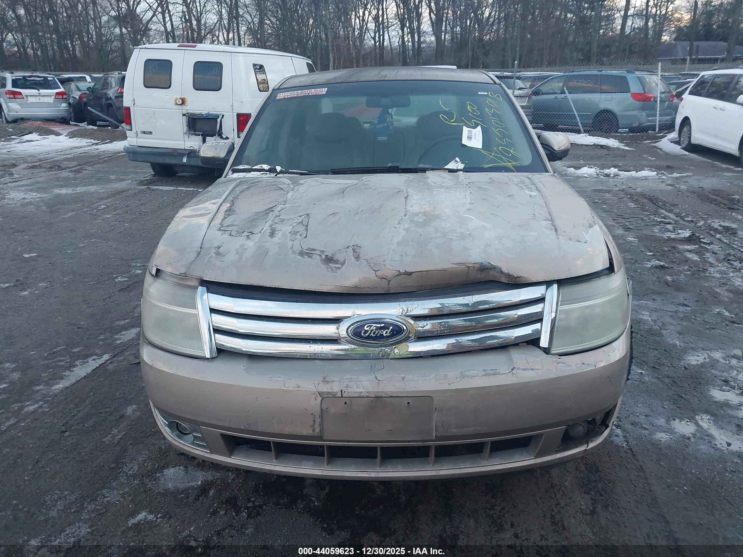 FORD TAURUS image 6
