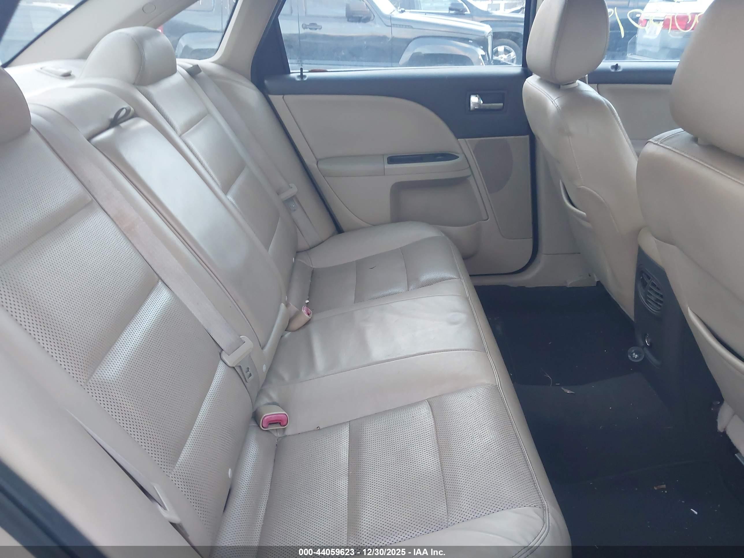 FORD TAURUS image 8