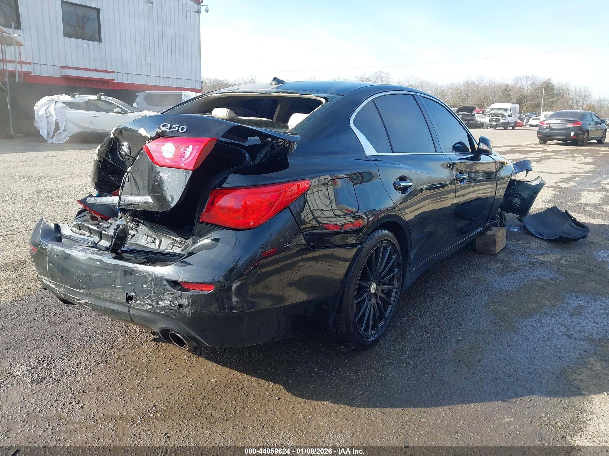 INFINITI Q50 image 4