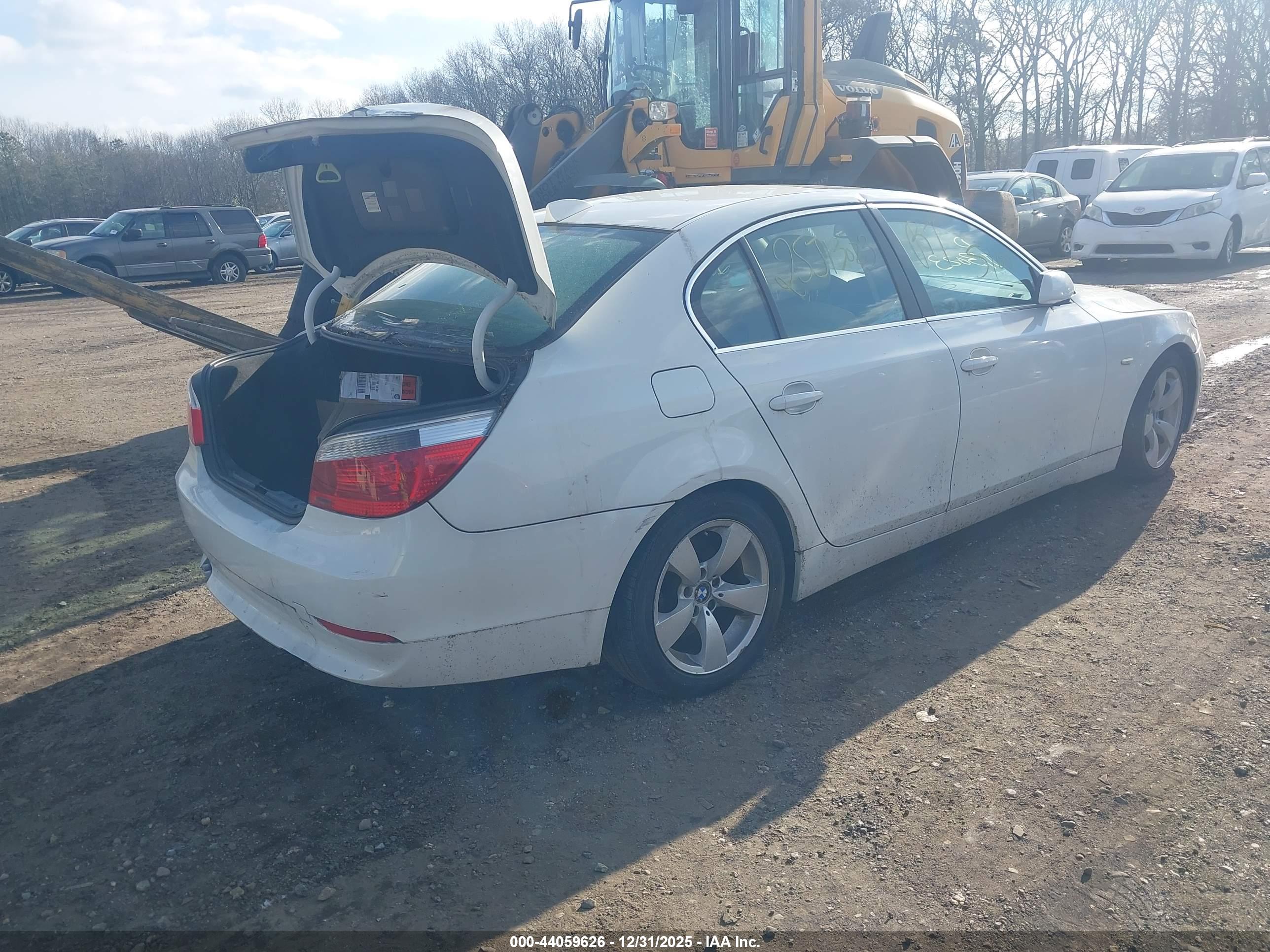 BMW 530I image 4