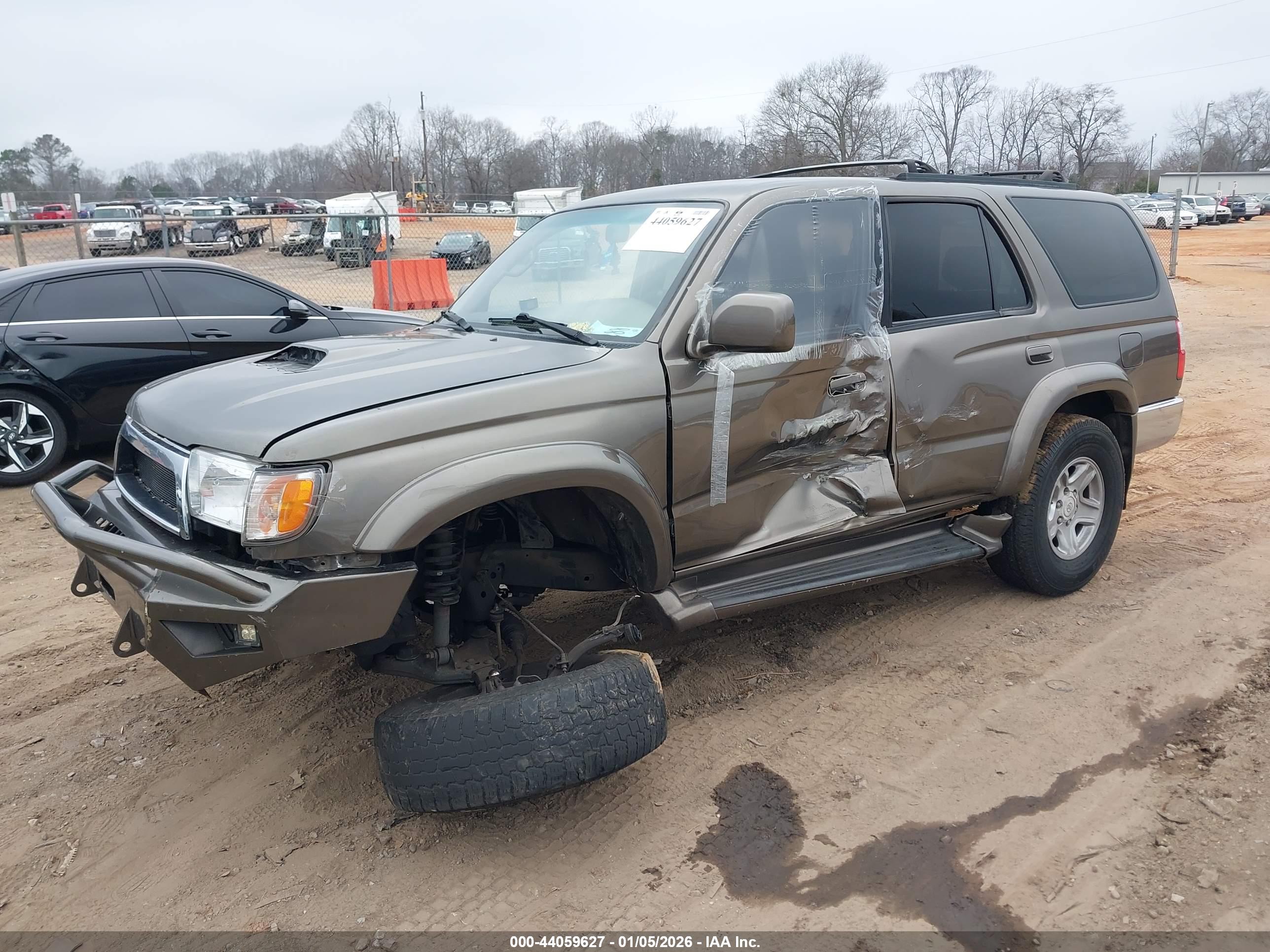 TOYOTA 4RUNNER image 2