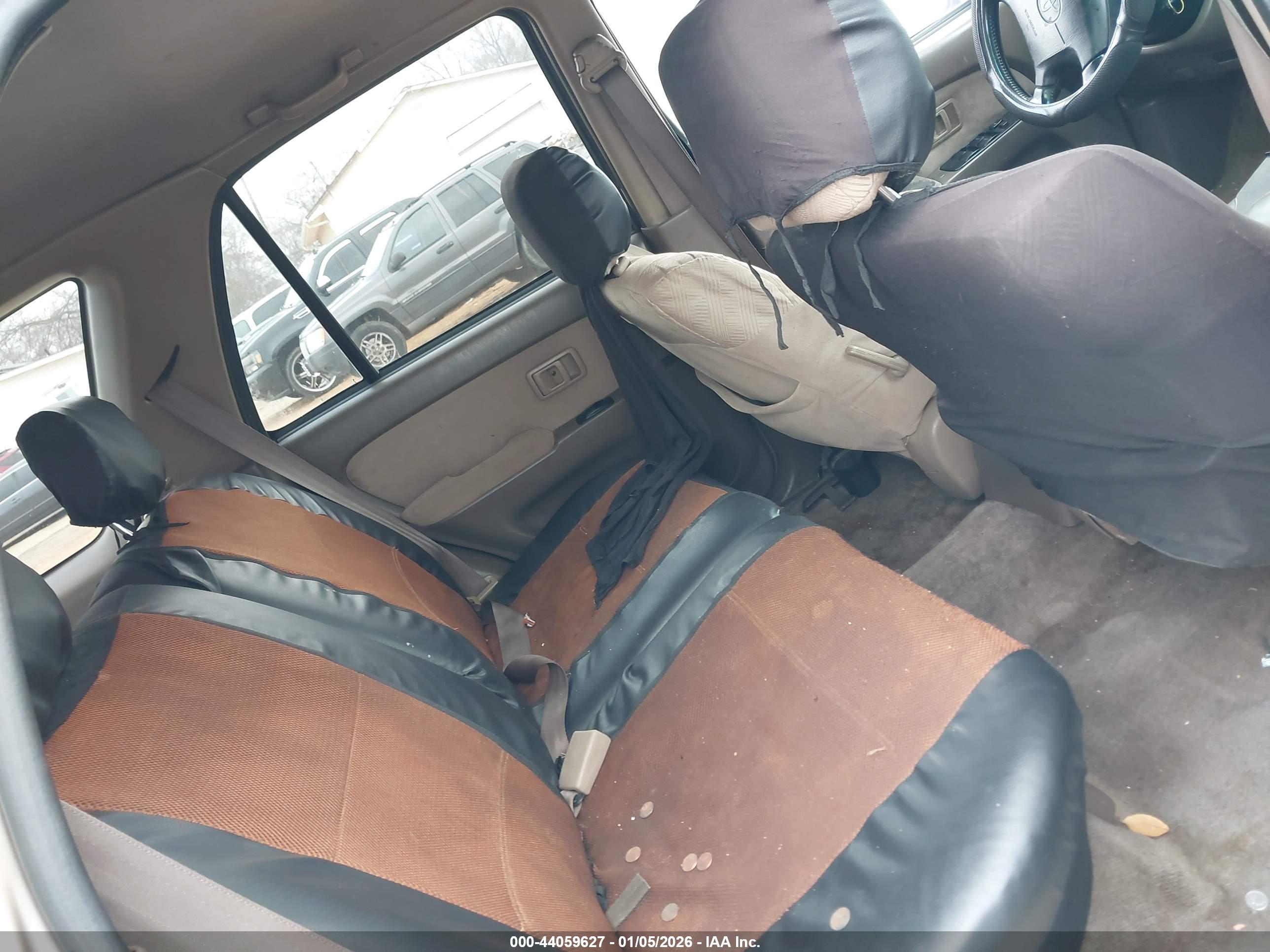 TOYOTA 4RUNNER image 8