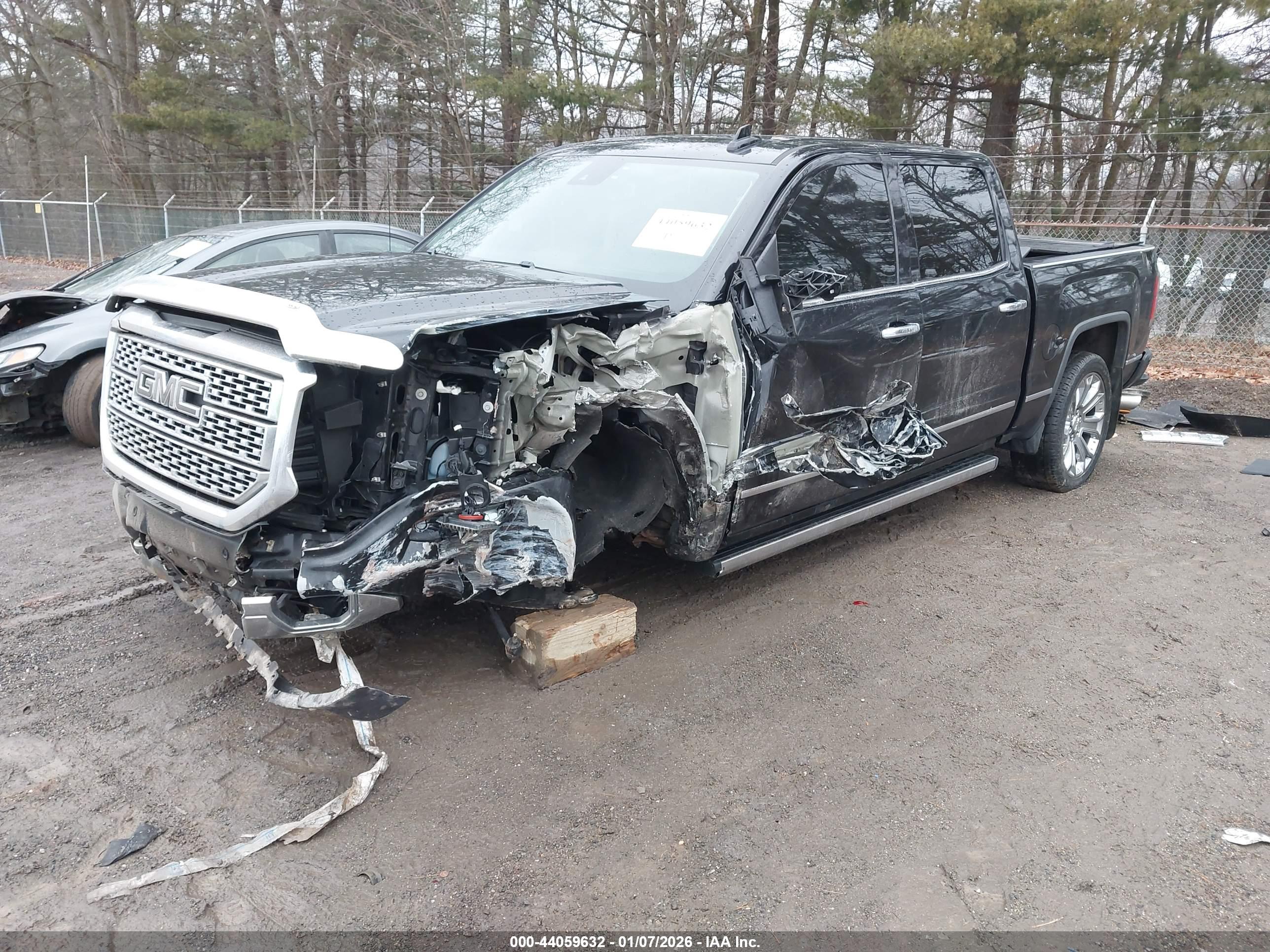 GMC SIERRA image 2