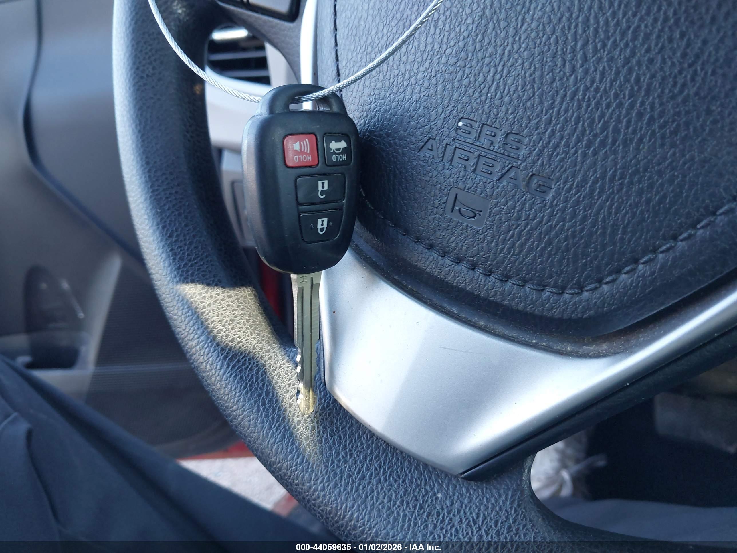 TOYOTA COROLLA image 11