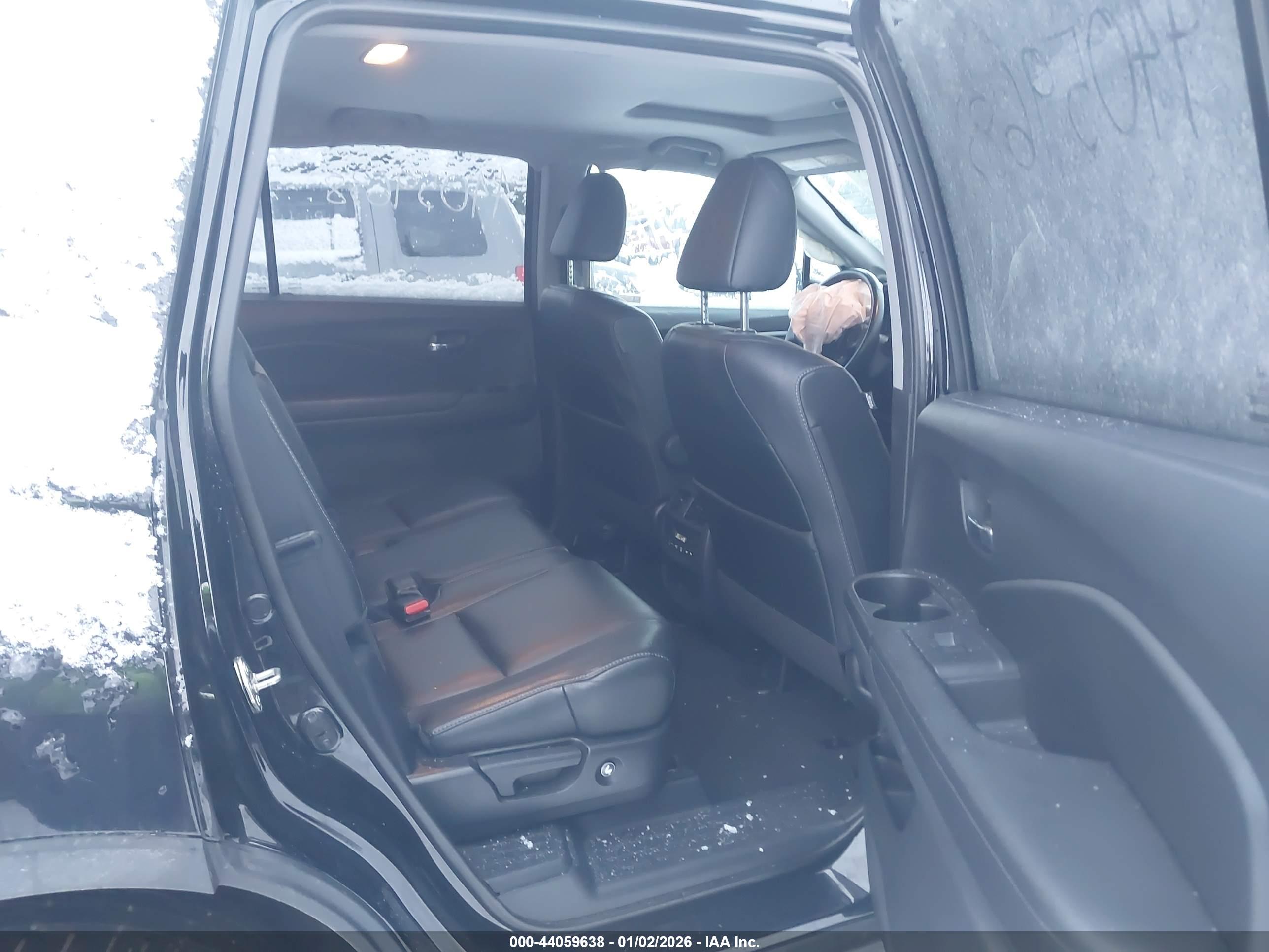 HONDA PILOT image 8