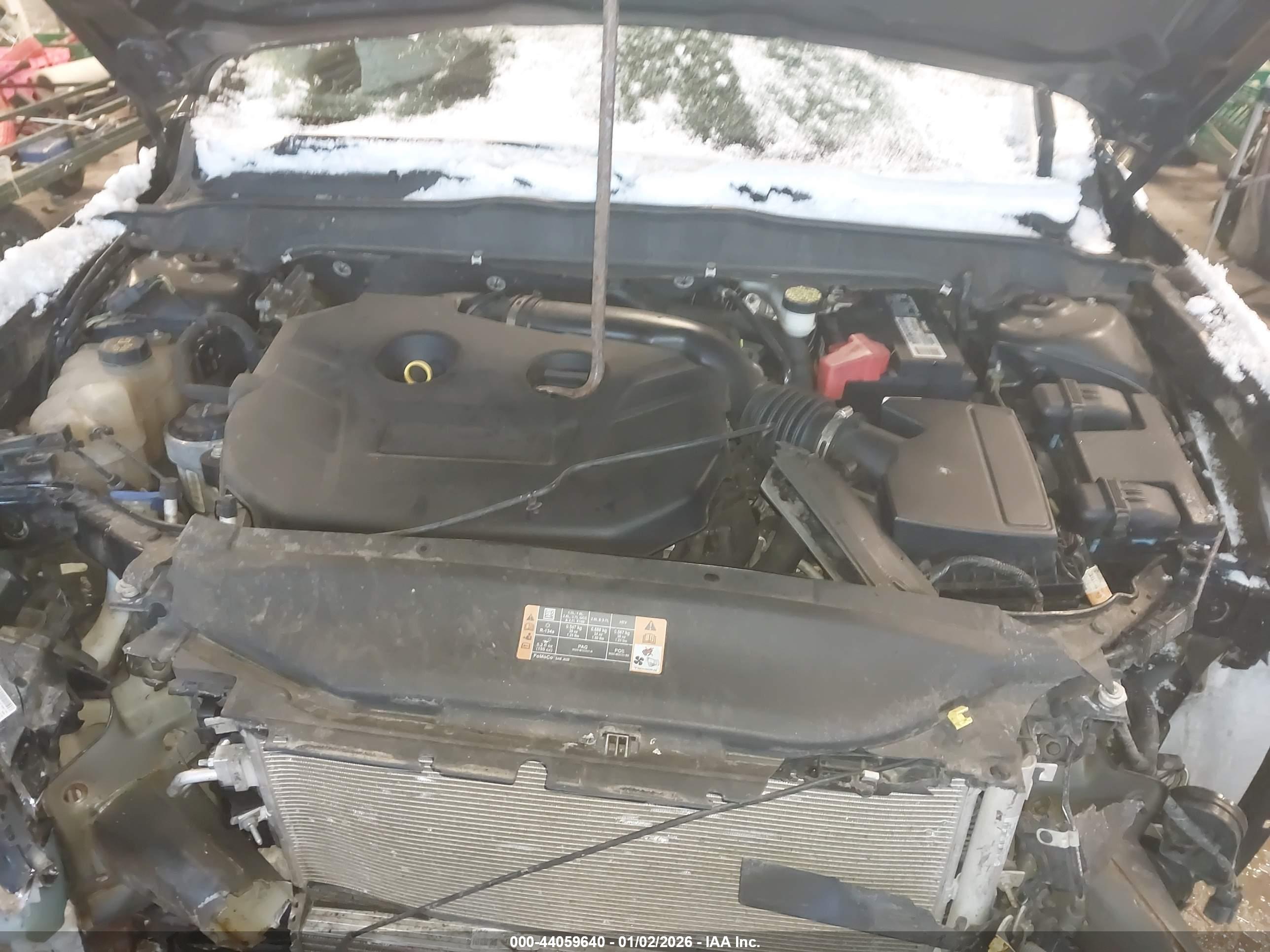 FORD FUSION image 10