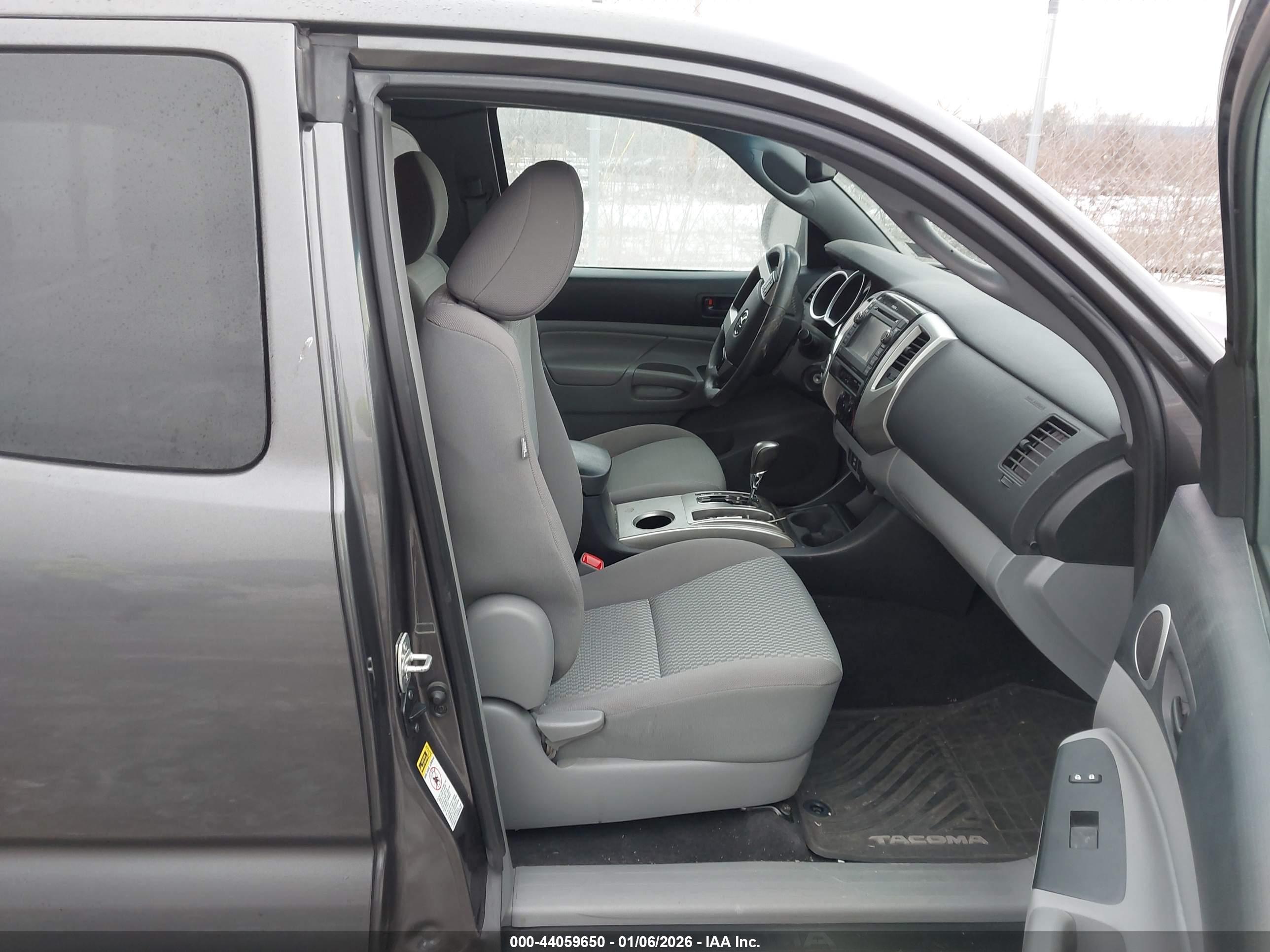 TOYOTA TACOMA image 5