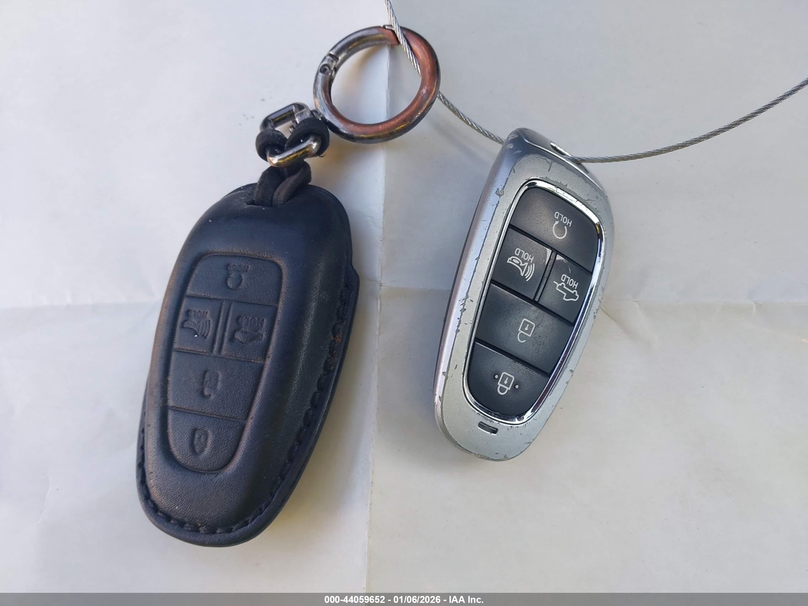 HYUNDAI SANTA image 11