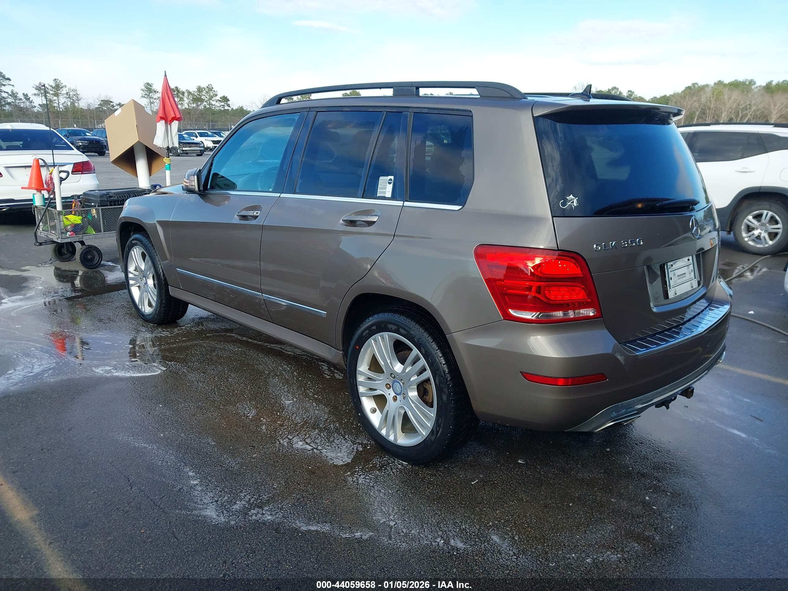 MERCEDES-BENZ GLK image 3