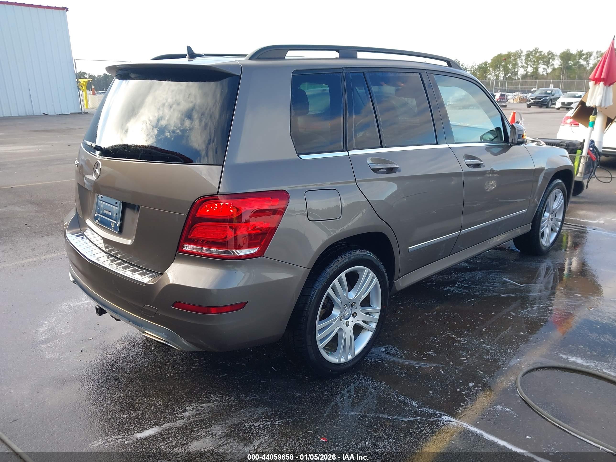 MERCEDES-BENZ GLK image 4