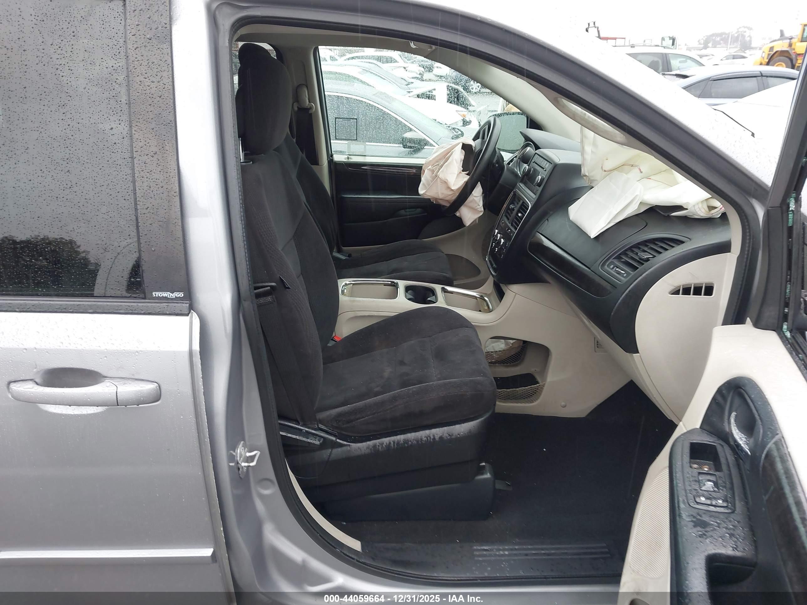 DODGE GRAND image 5