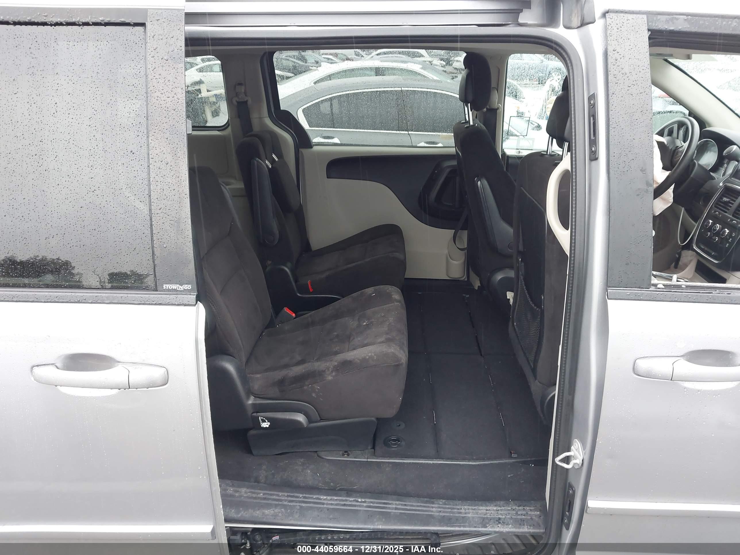 DODGE GRAND image 8