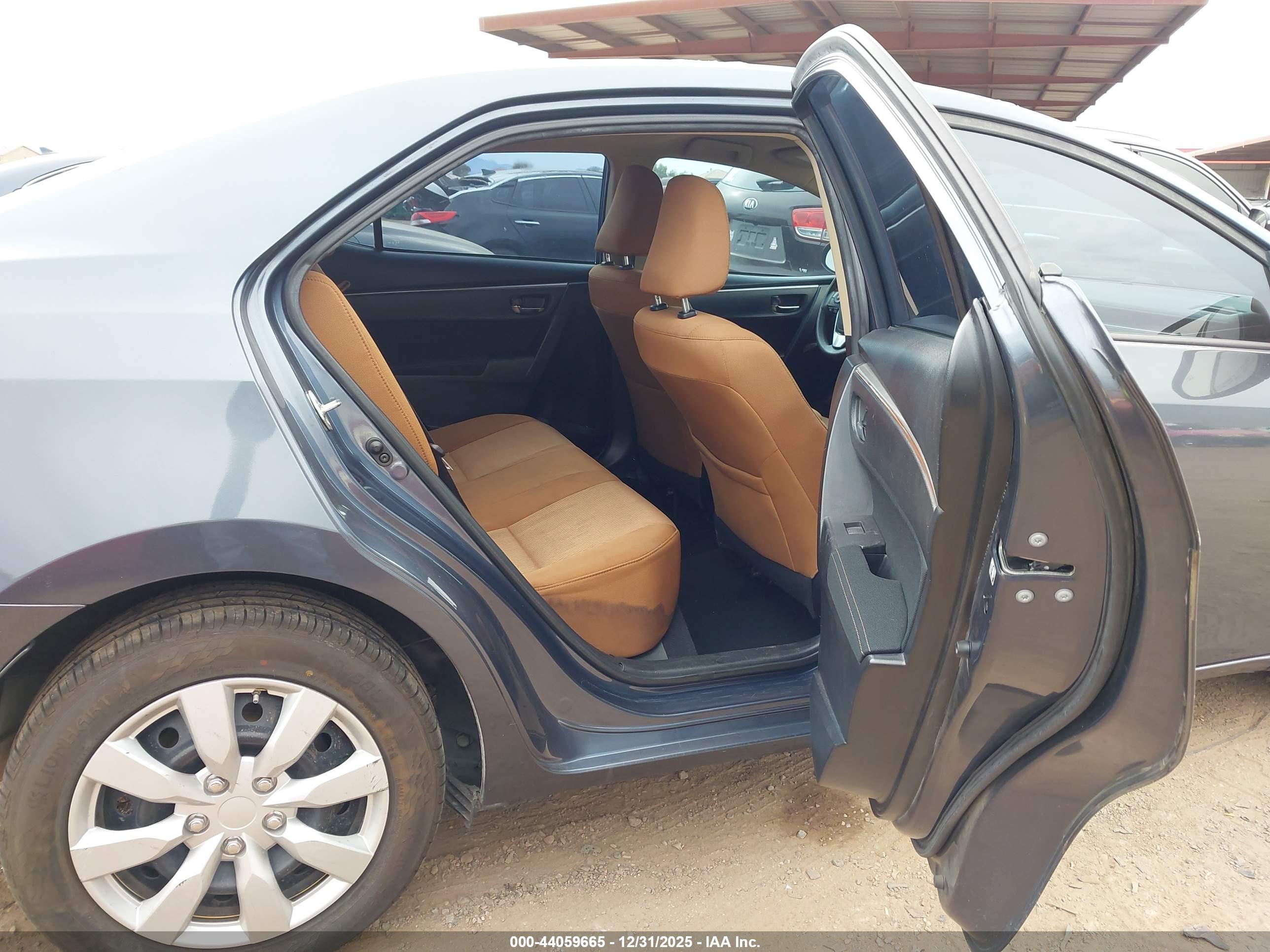 TOYOTA COROLLA image 8