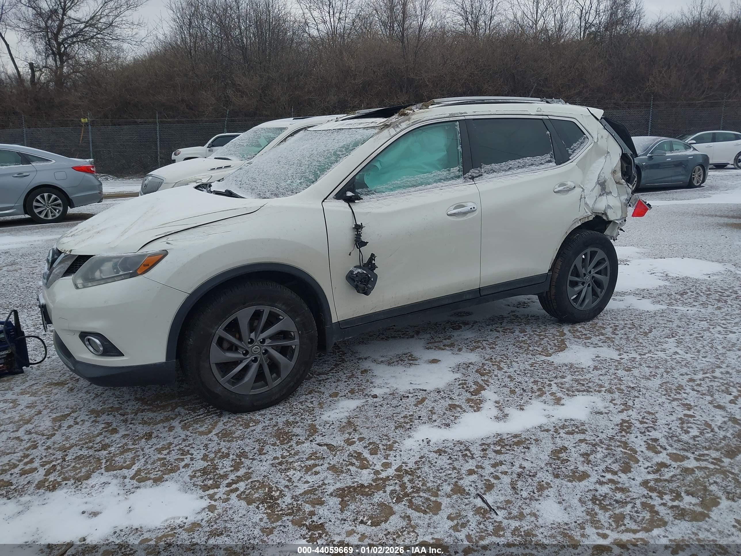 NISSAN ROGUE image 2
