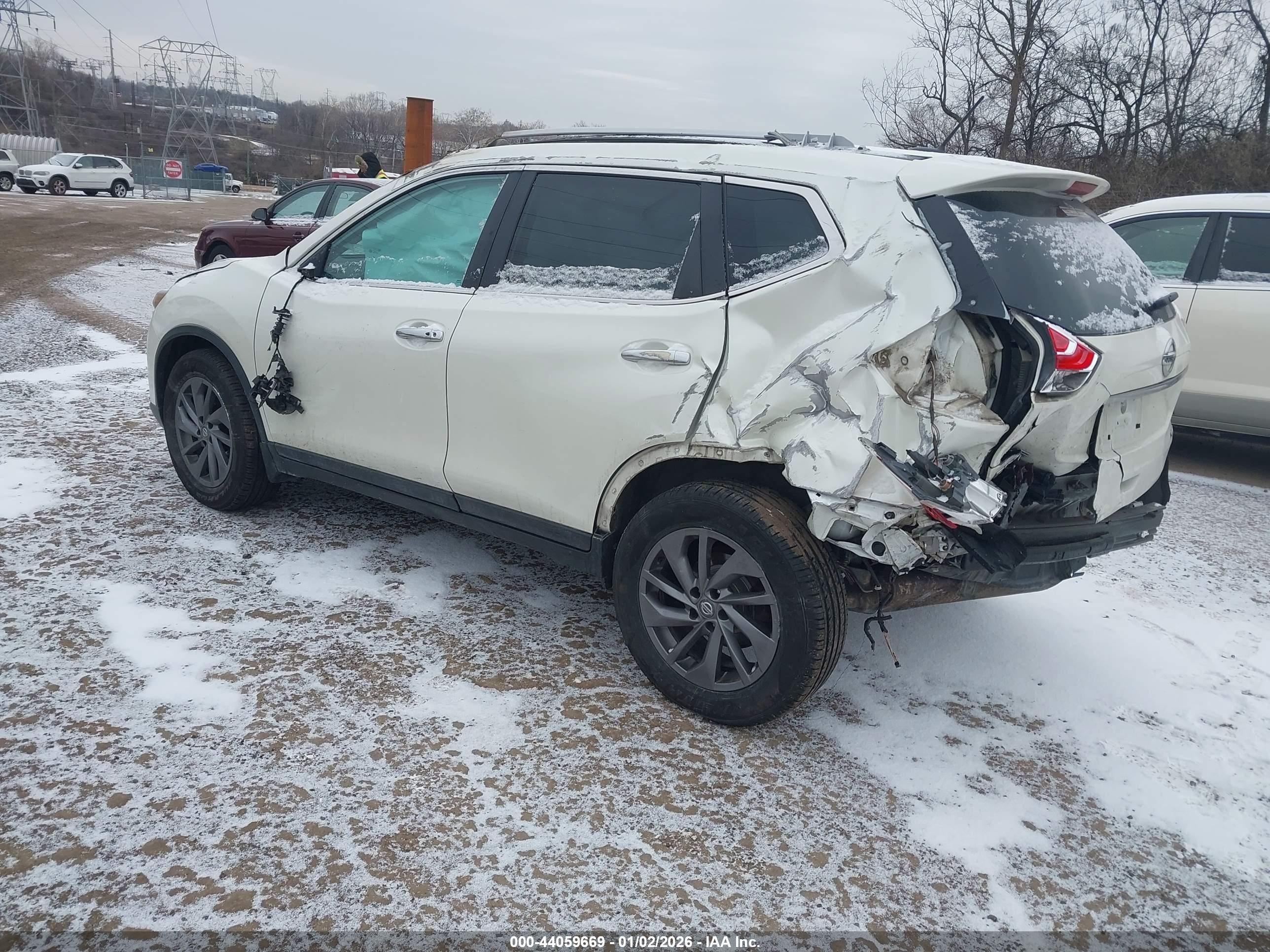 NISSAN ROGUE image 3