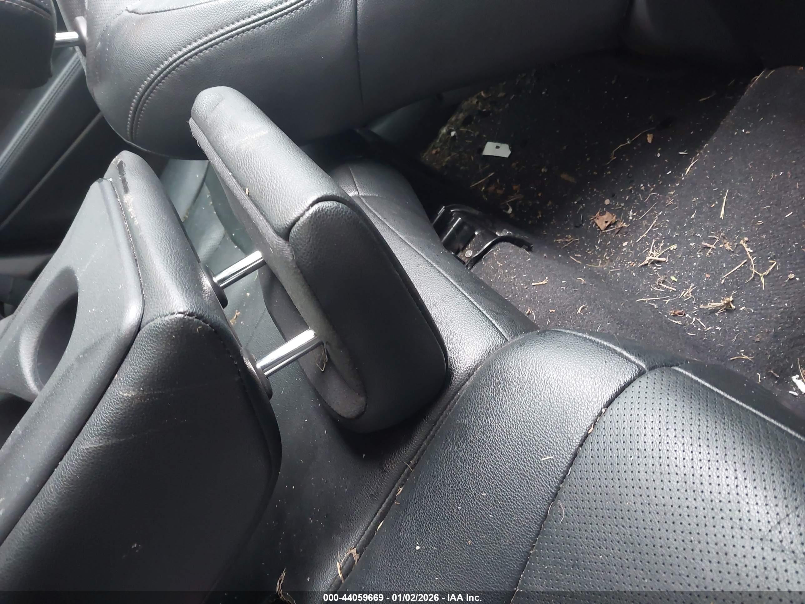 NISSAN ROGUE image 8