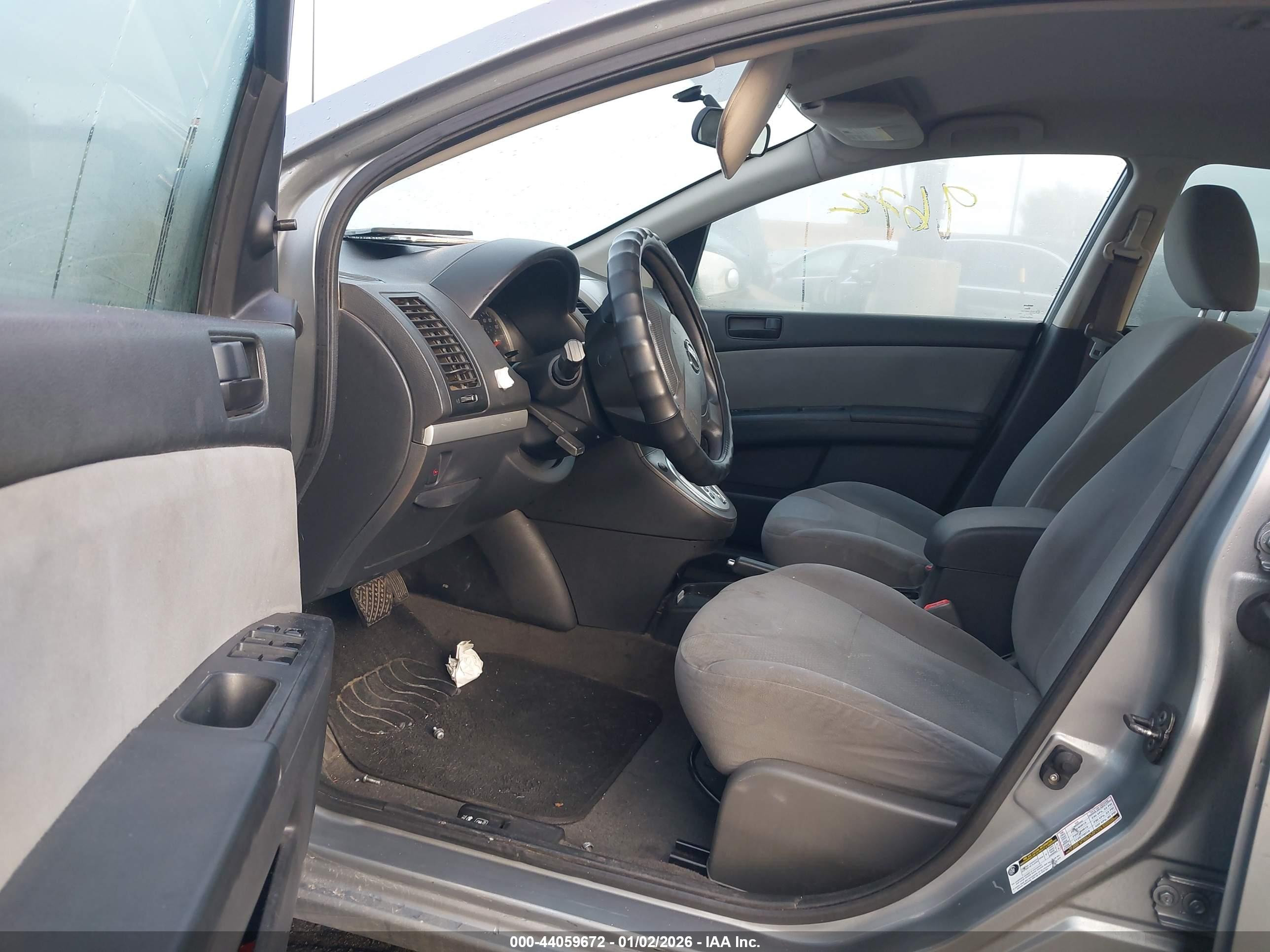 NISSAN SENTRA image 5