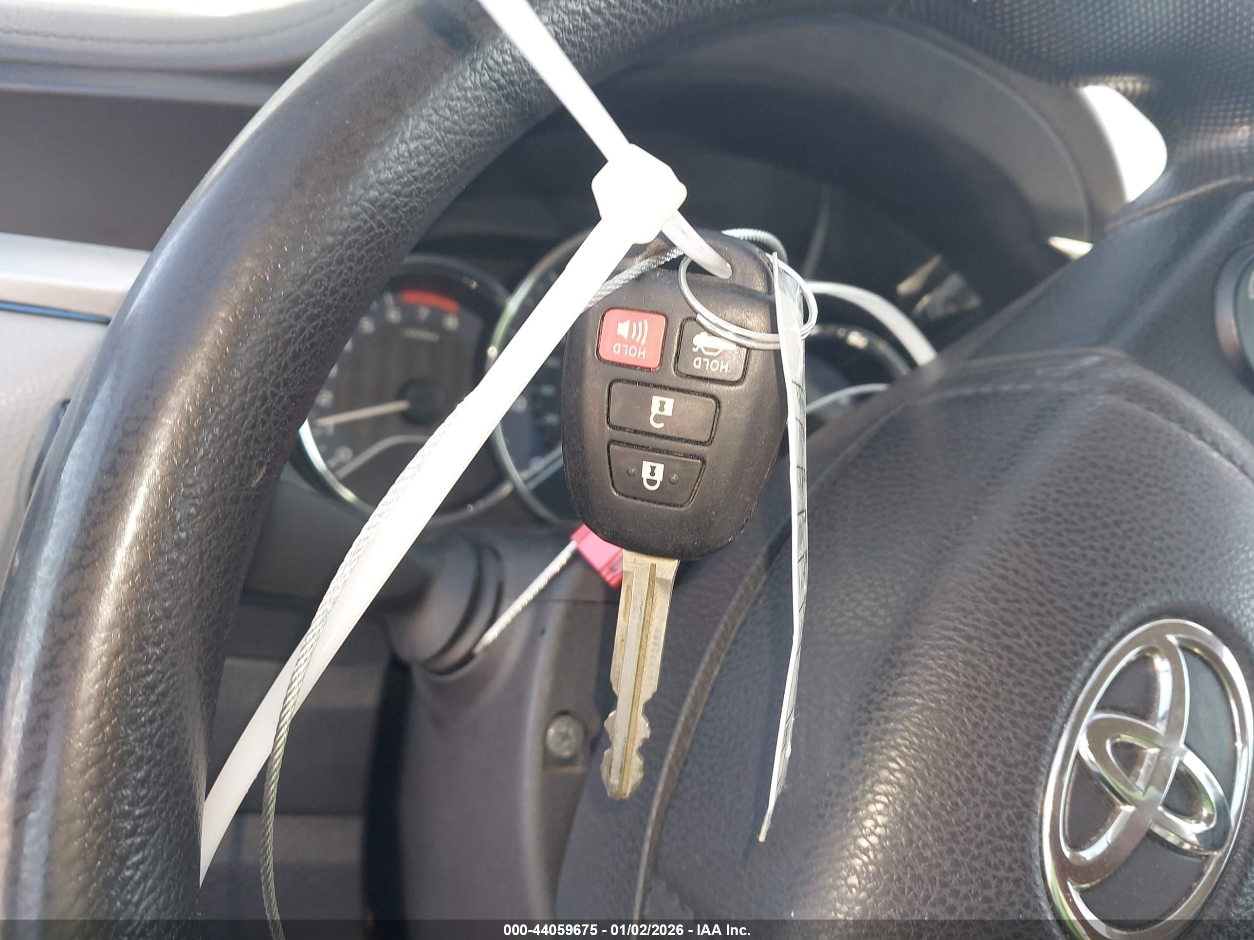 TOYOTA COROLLA image 11