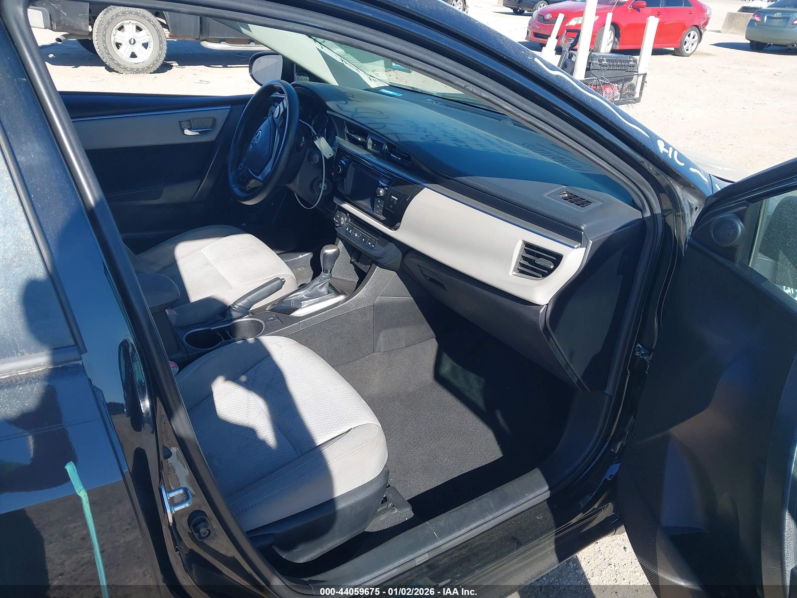TOYOTA COROLLA image 5