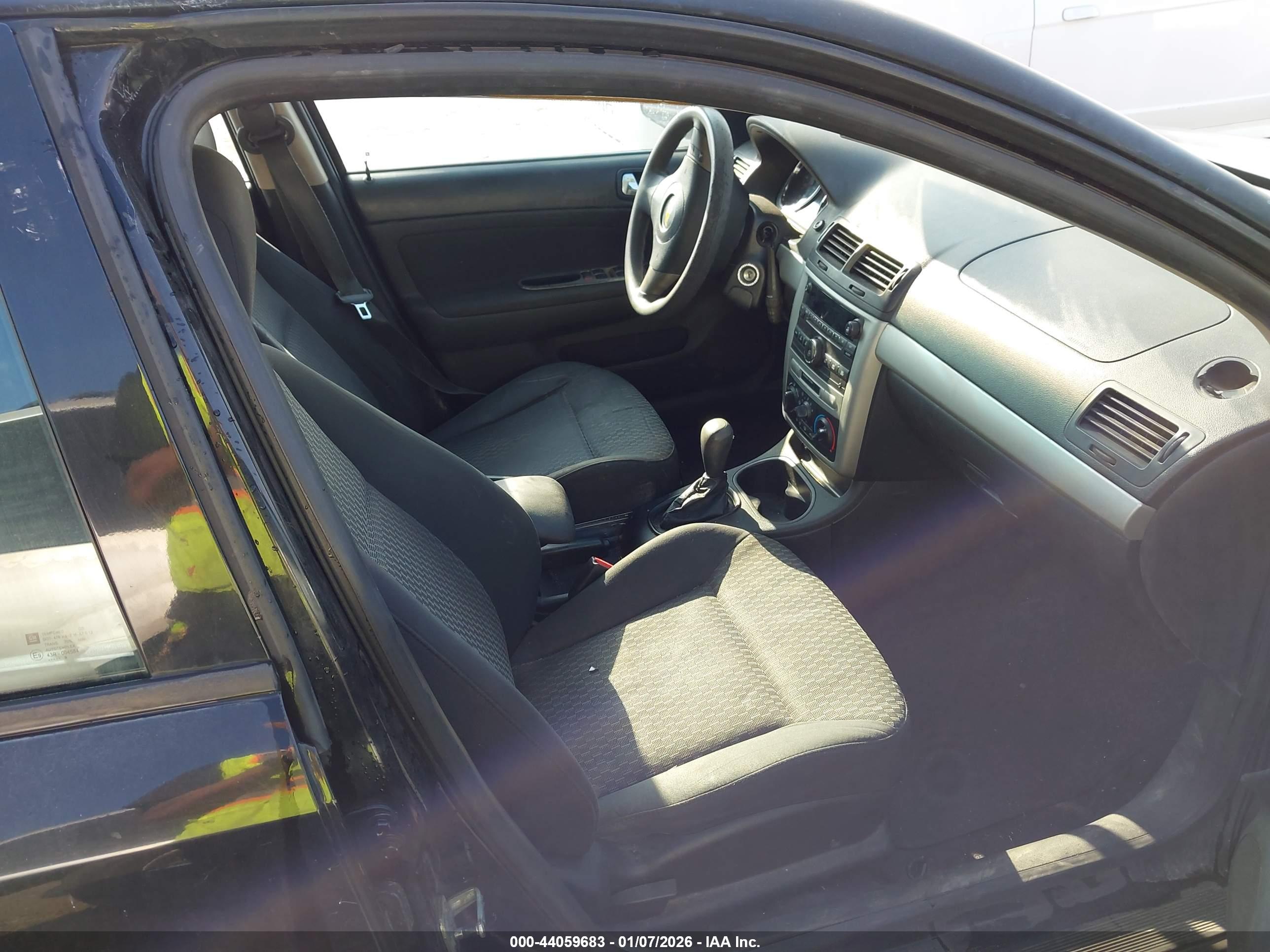 CHEVROLET COBALT image 5