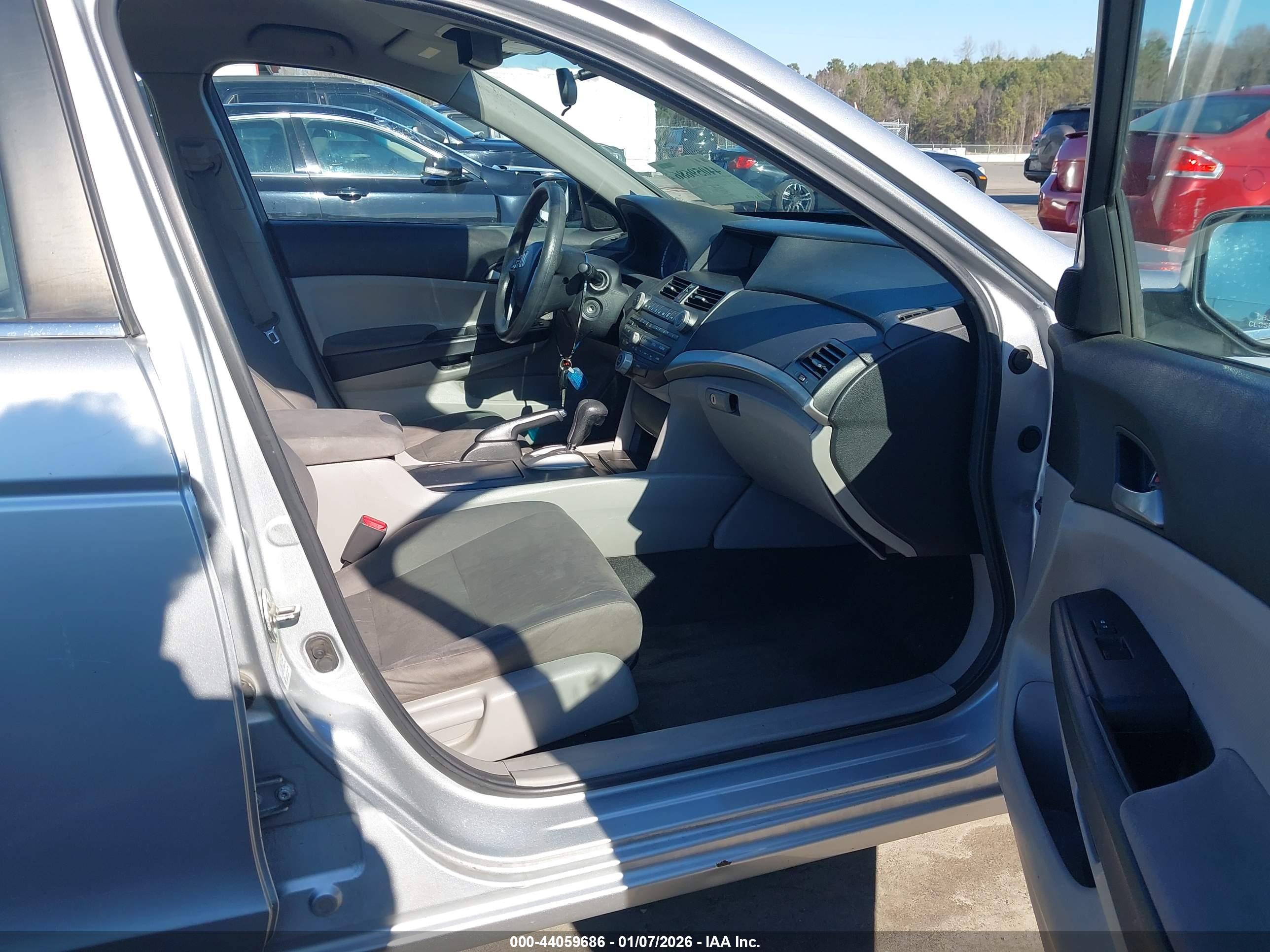 HONDA ACCORD image 5