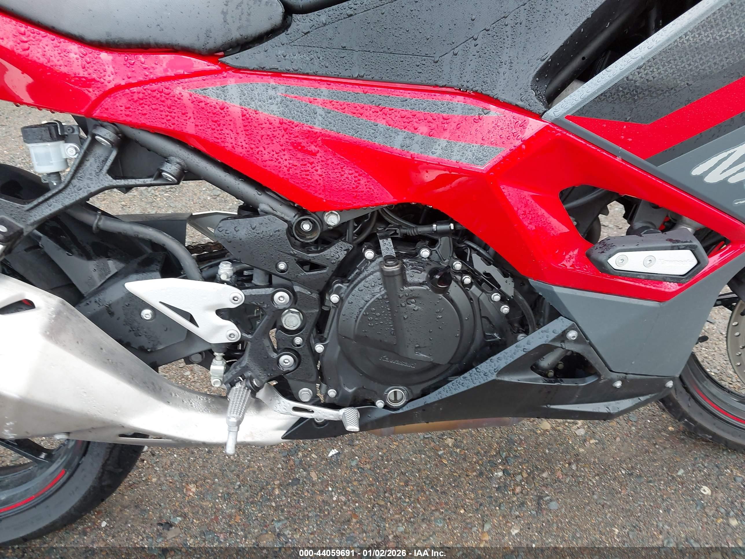 KAWASAKI EX500 image 8