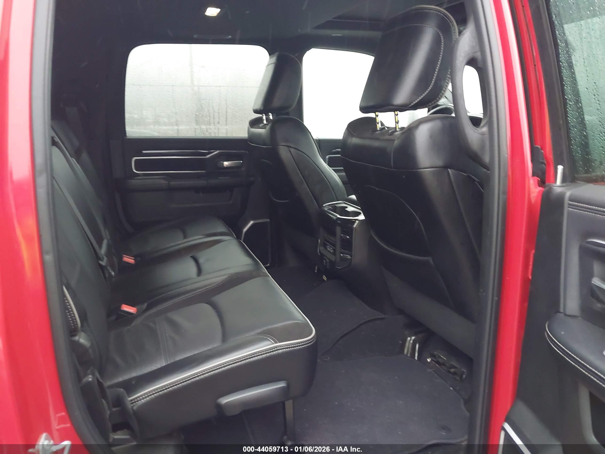 RAM 2500 image 8