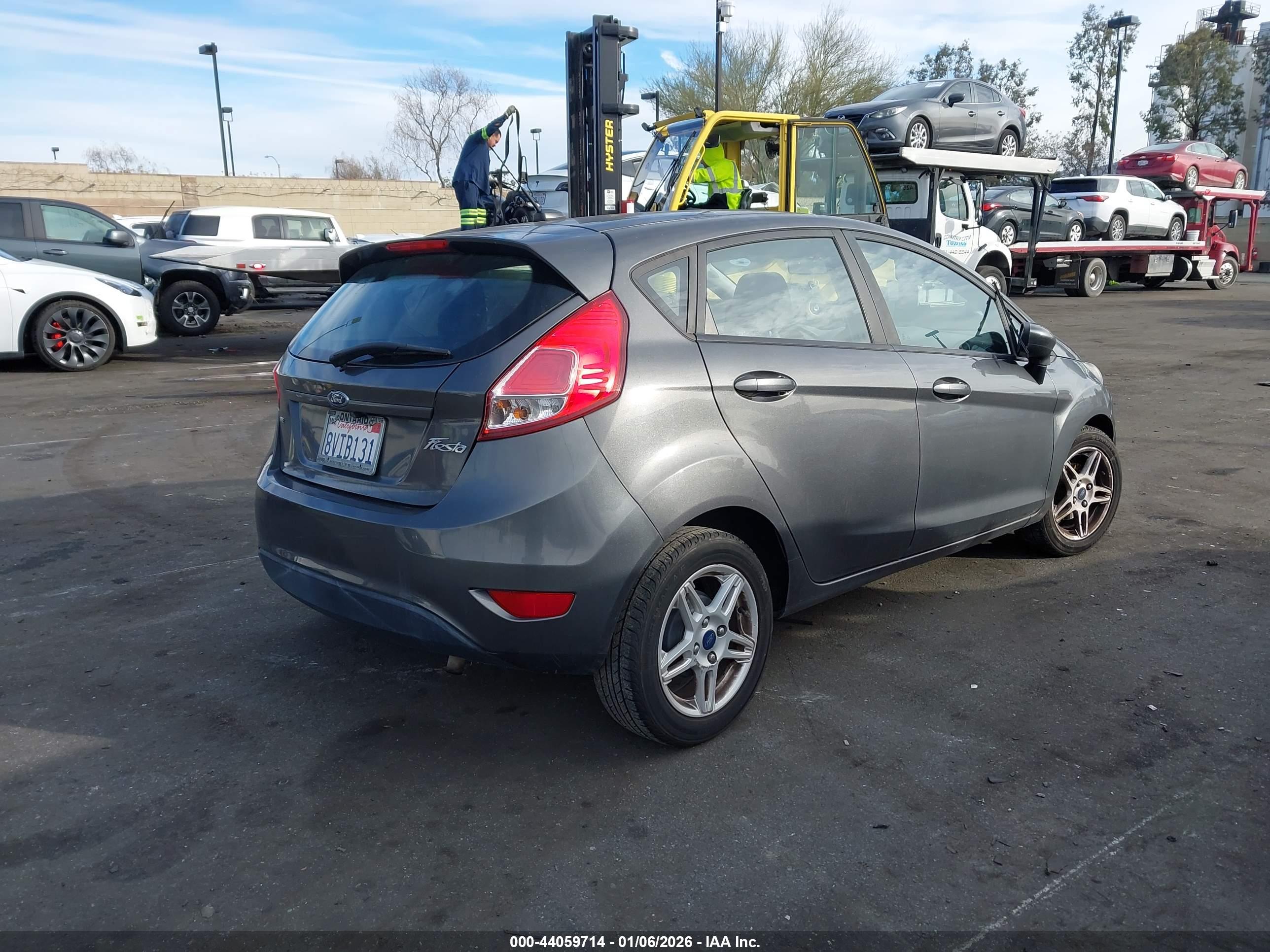 FORD FIESTA image 4
