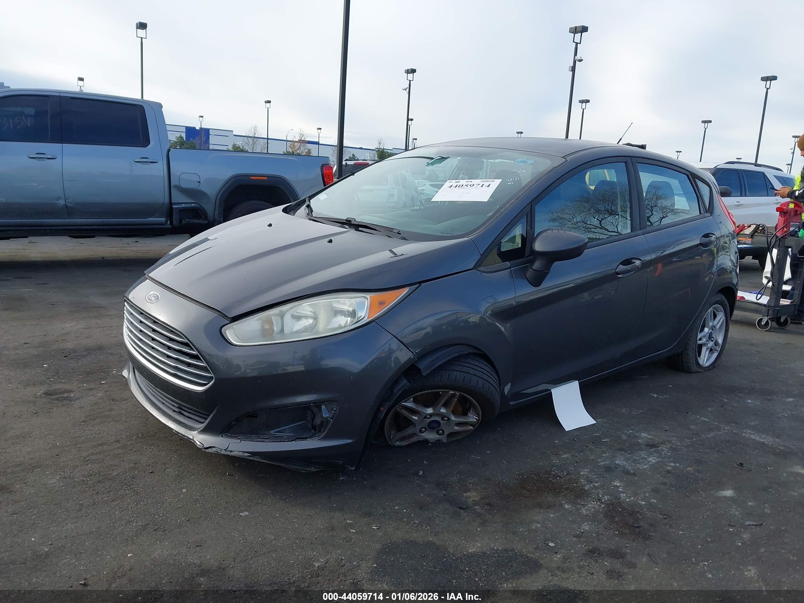 FORD FIESTA image 6