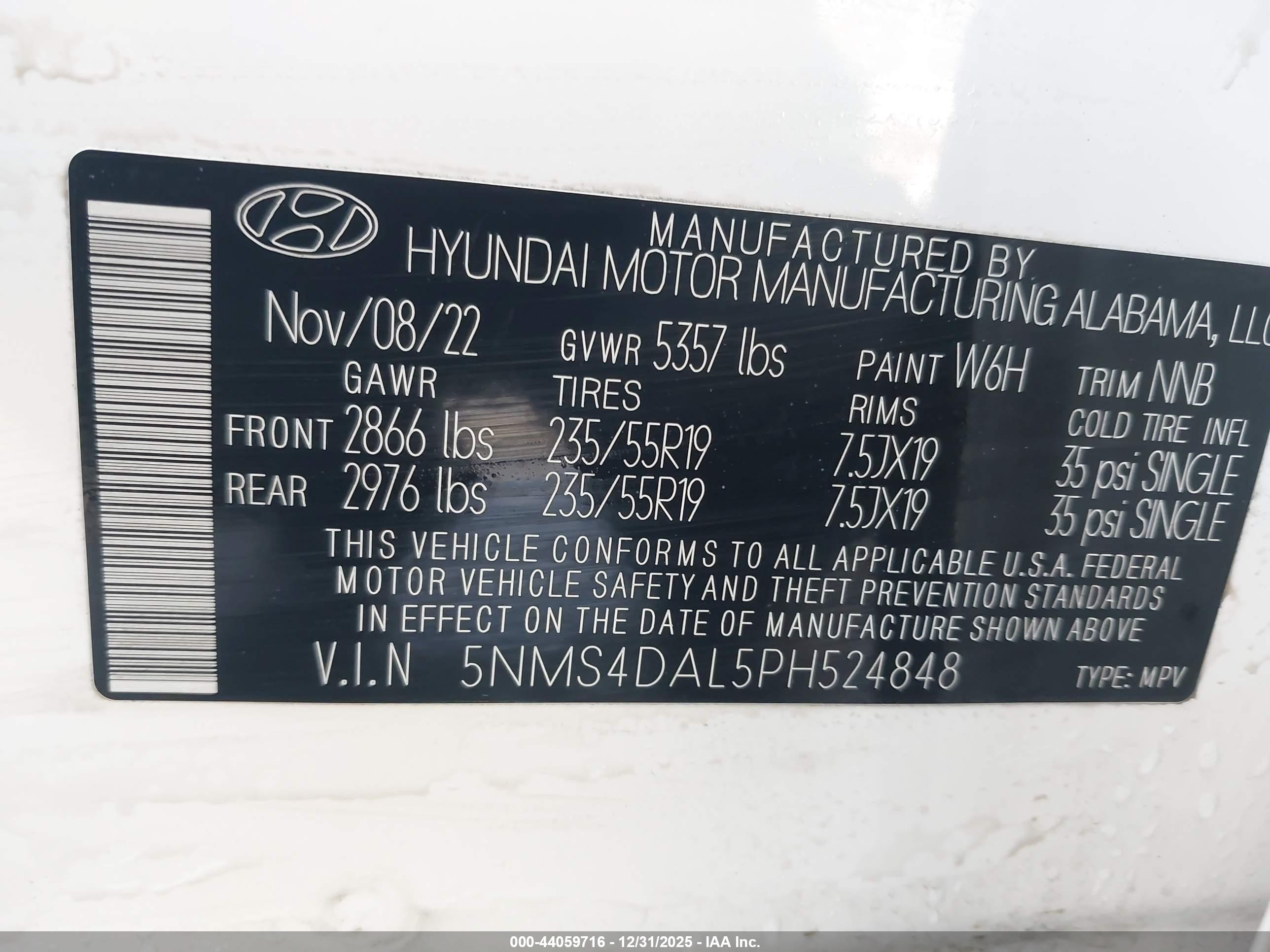 HYUNDAI SANTA image 9