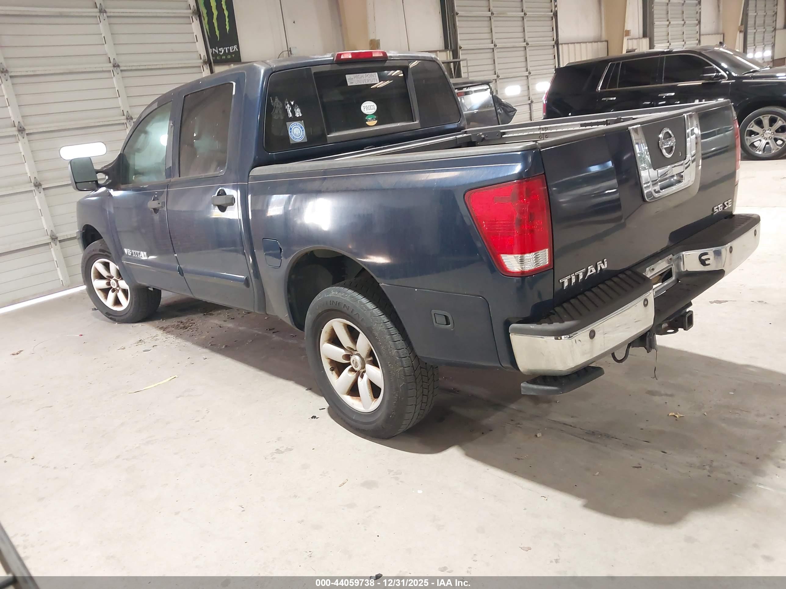 NISSAN TITAN image 3