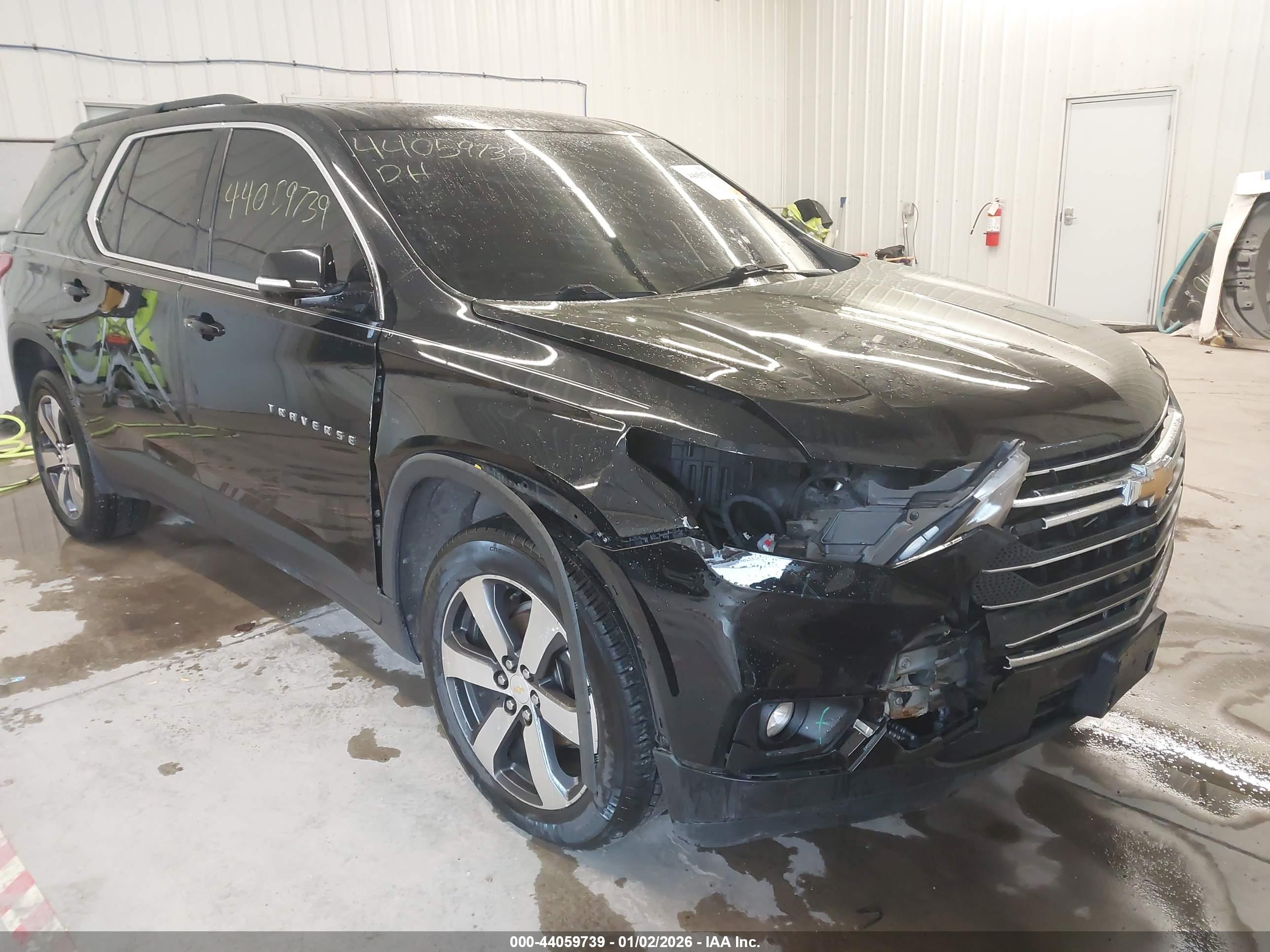 CHEVROLET TRAVERSE image 6