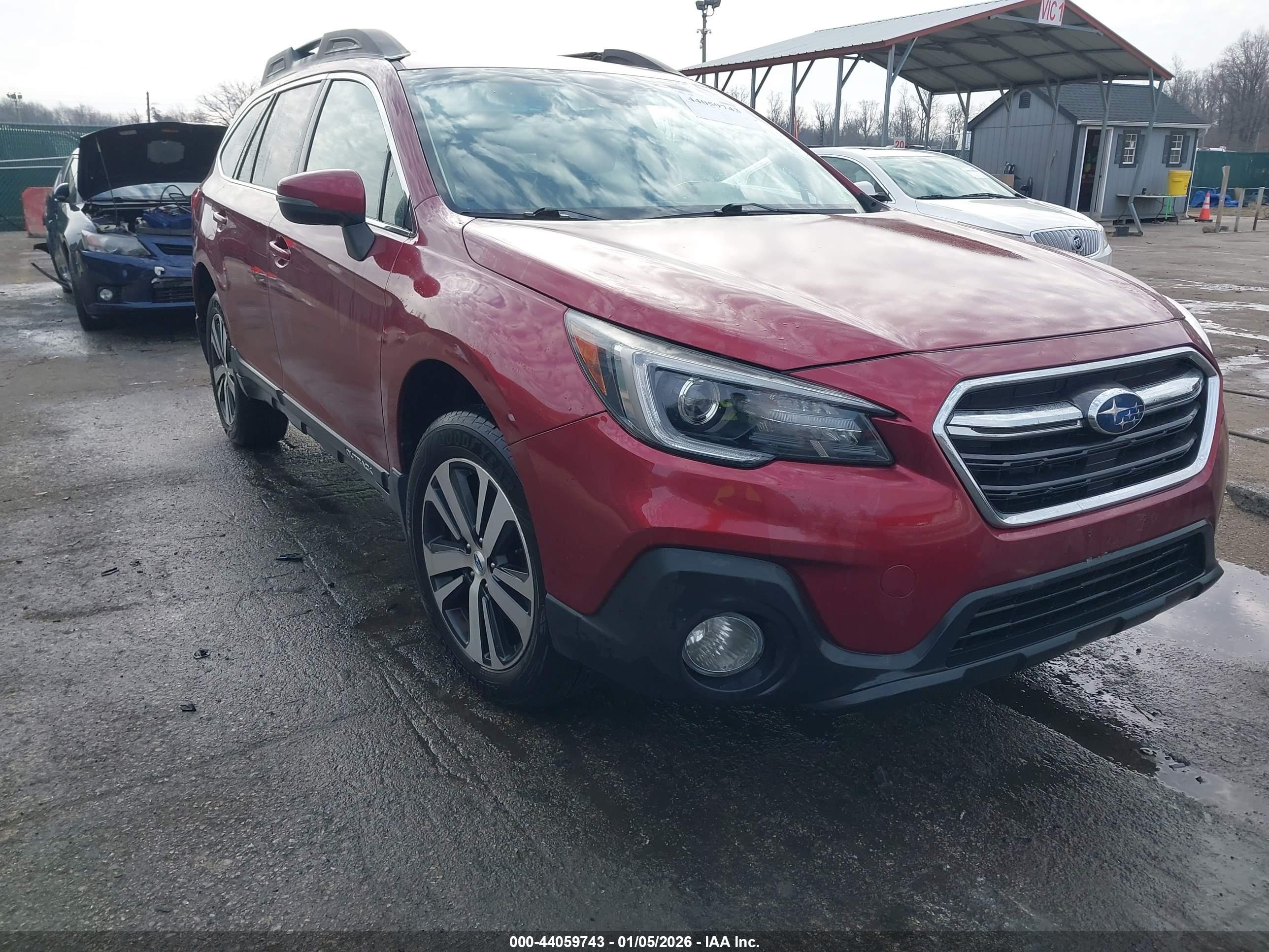 SUBARU OUTBACK image 6